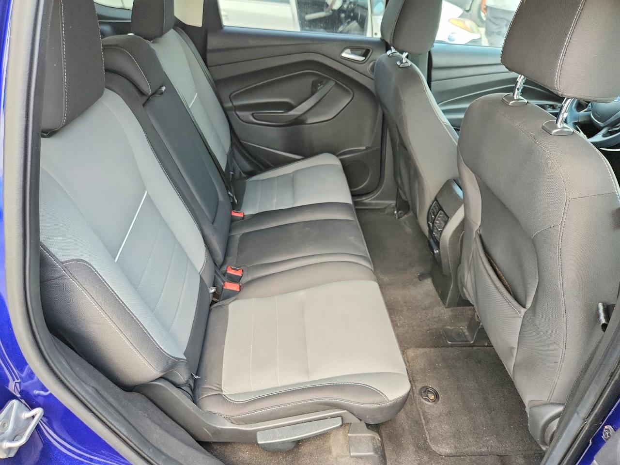 2014 Ford Escape Синий vin: 1FMCU0GX8EUA83497