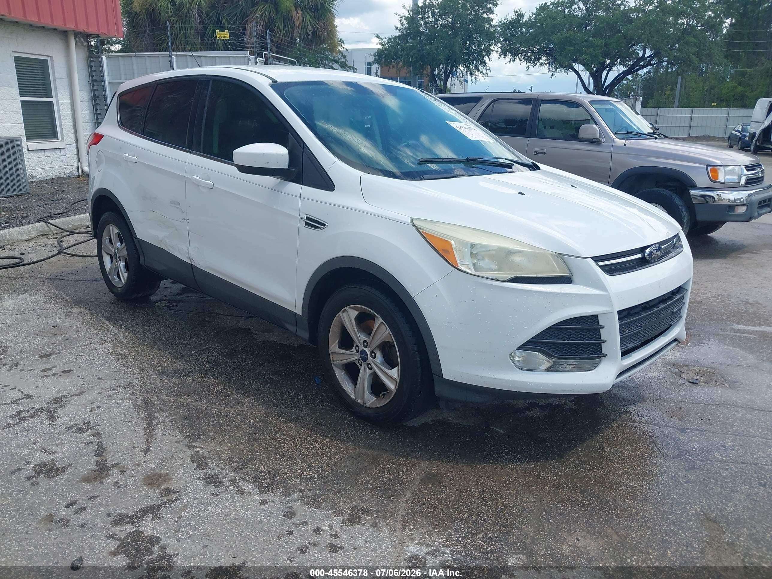 2014 Ford Escape Se White vin: 1FMCU0GX8EUB55637