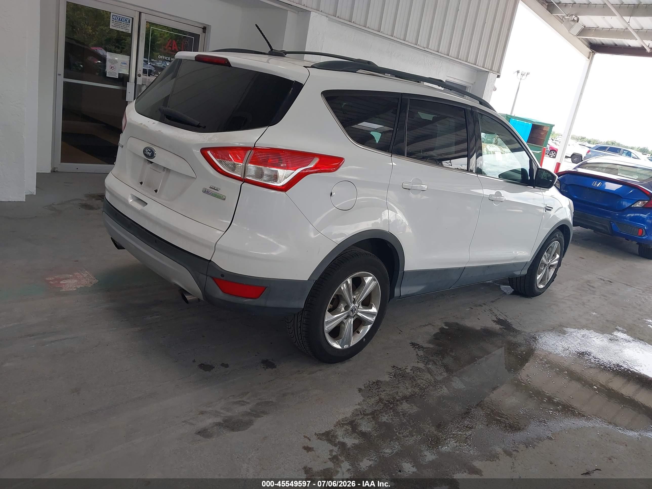 2014 Ford Escape Se Белый vin: 1FMCU0GX8EUB63656