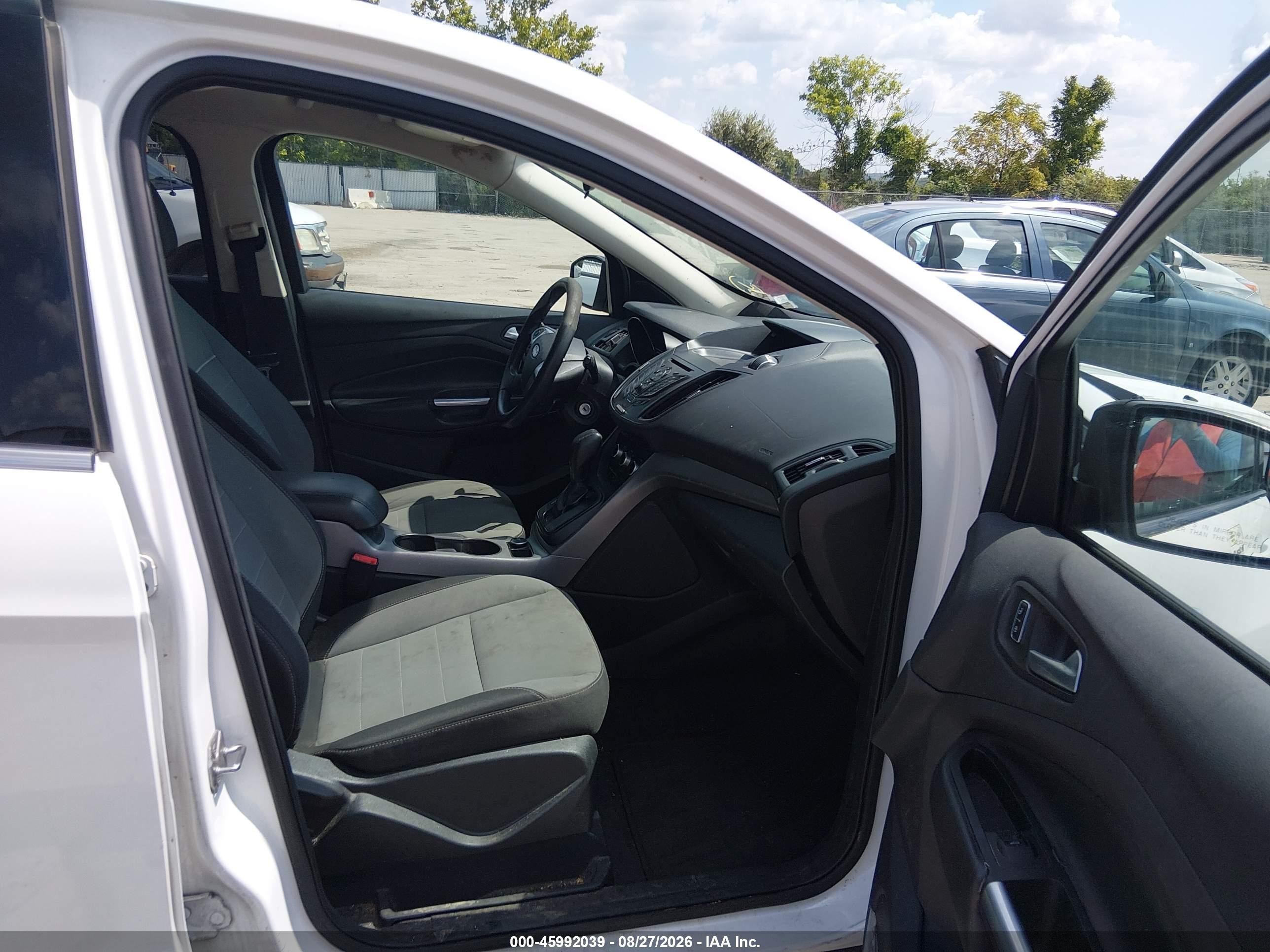 2014 Ford Escape Se White vin: 1FMCU0GX8EUC37111