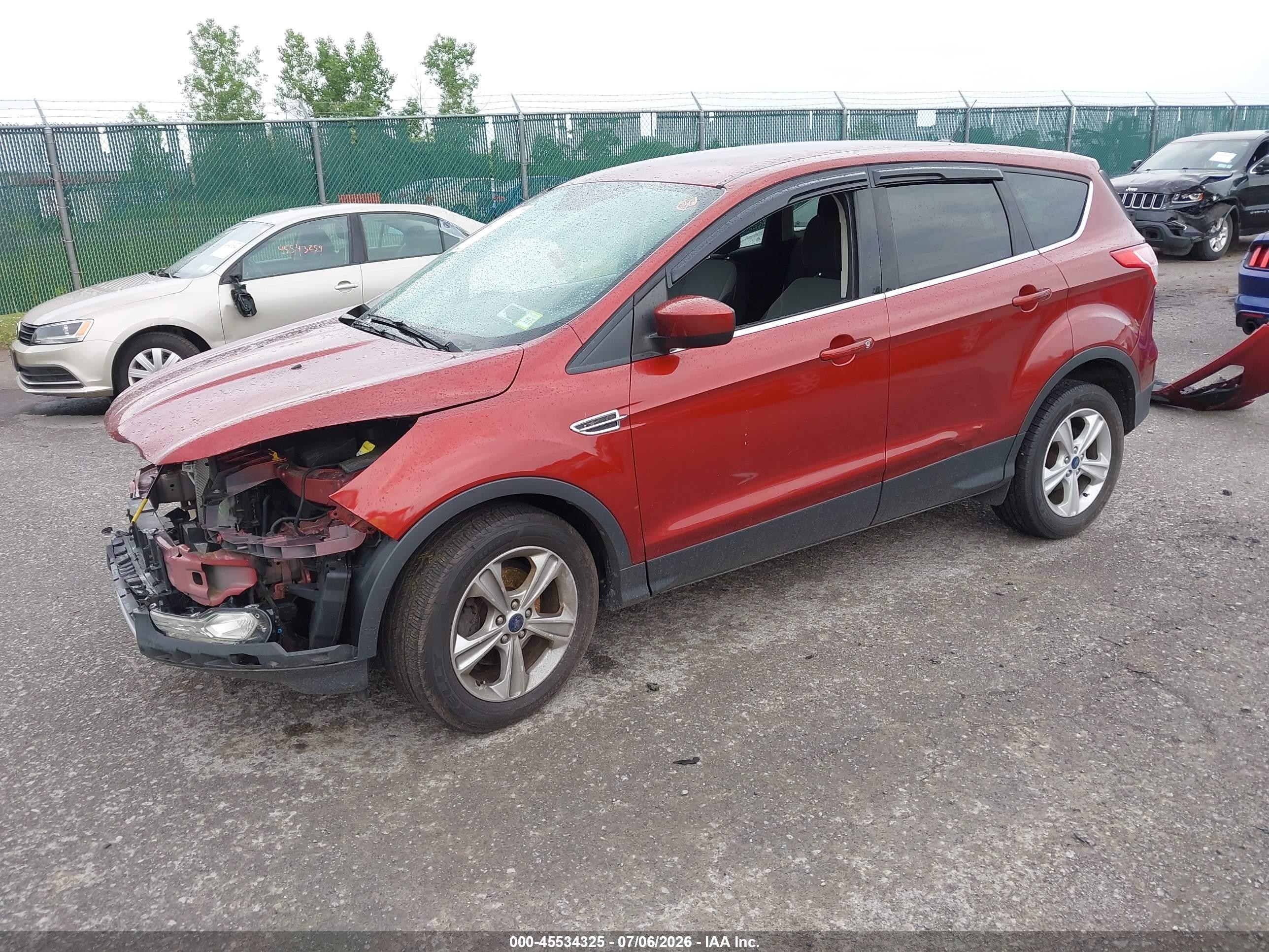 2014 Ford Escape Se Красный vin: 1FMCU0GX8EUC82596