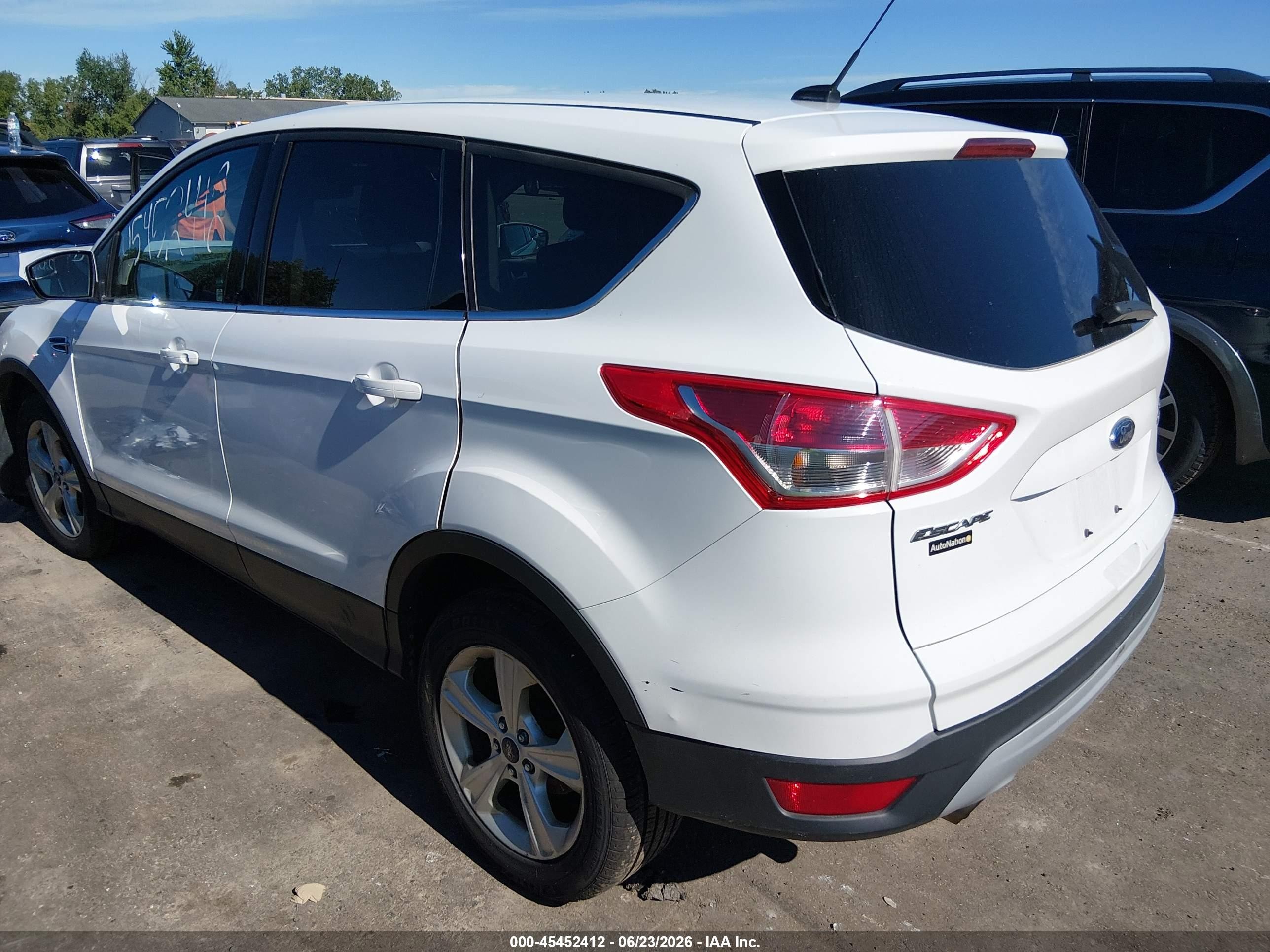2014 Ford Escape Se White vin: 1FMCU0GX8EUD49763