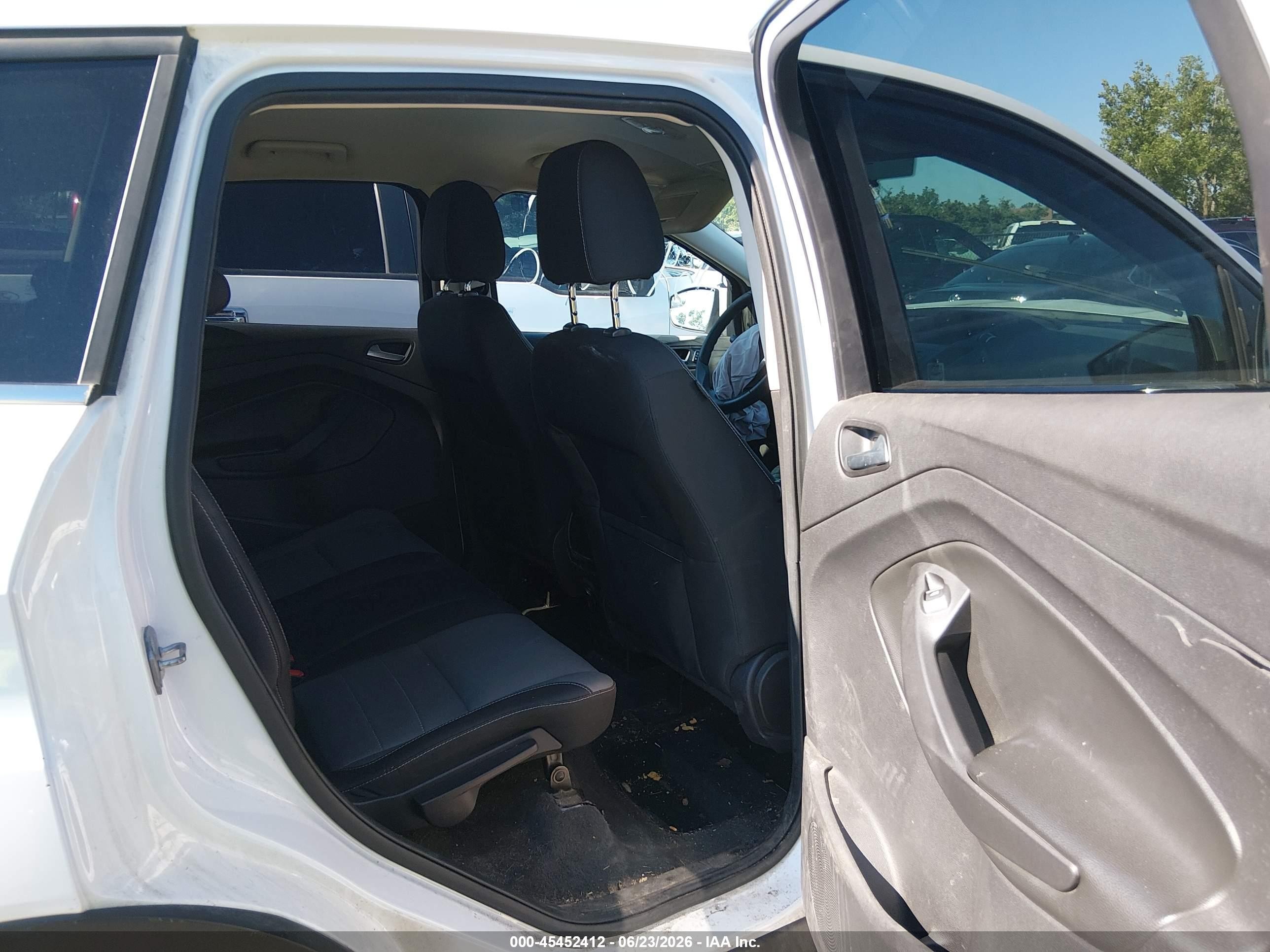 2014 Ford Escape Se White vin: 1FMCU0GX8EUD49763