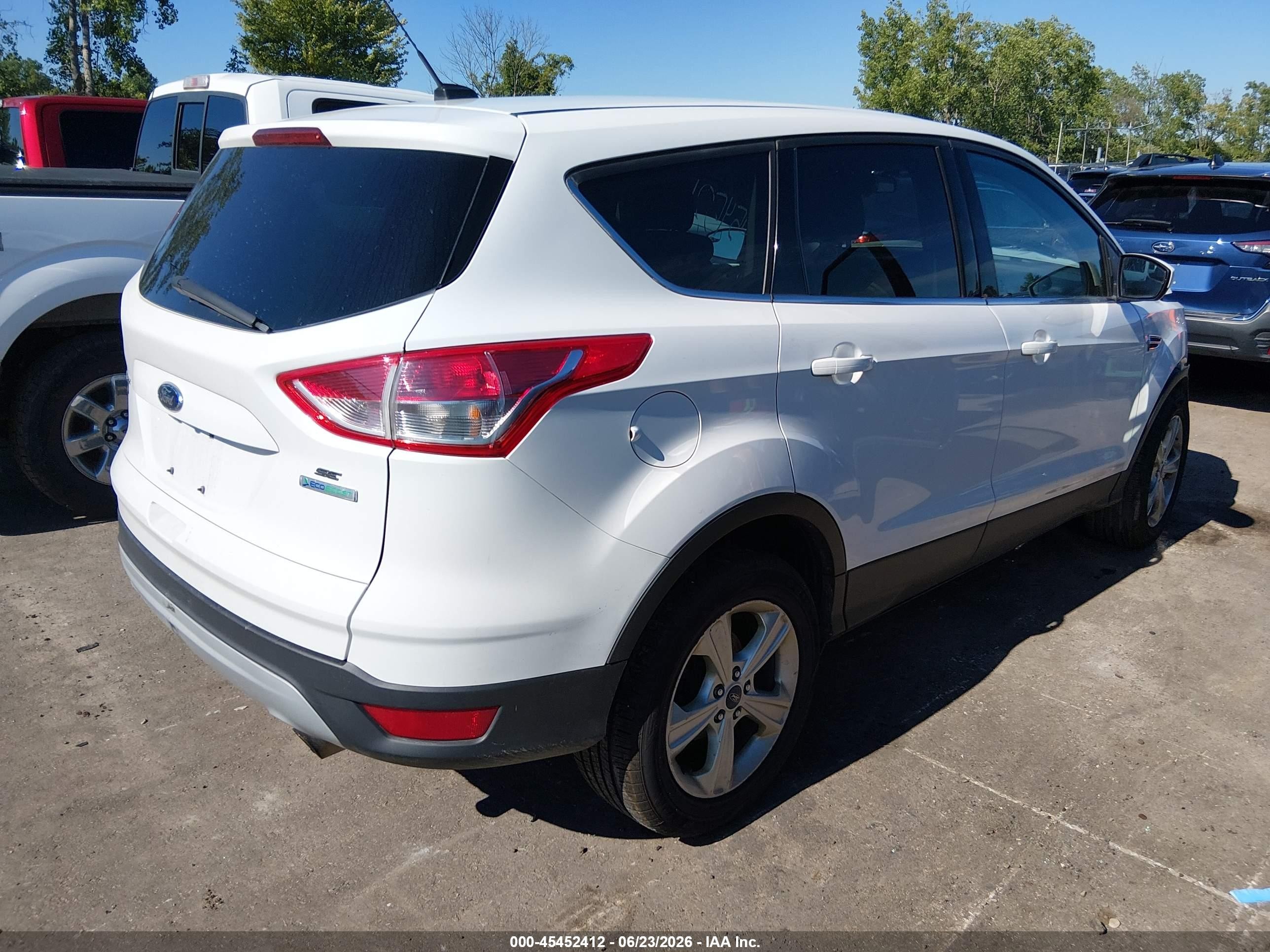 2014 Ford Escape Se White vin: 1FMCU0GX8EUD49763