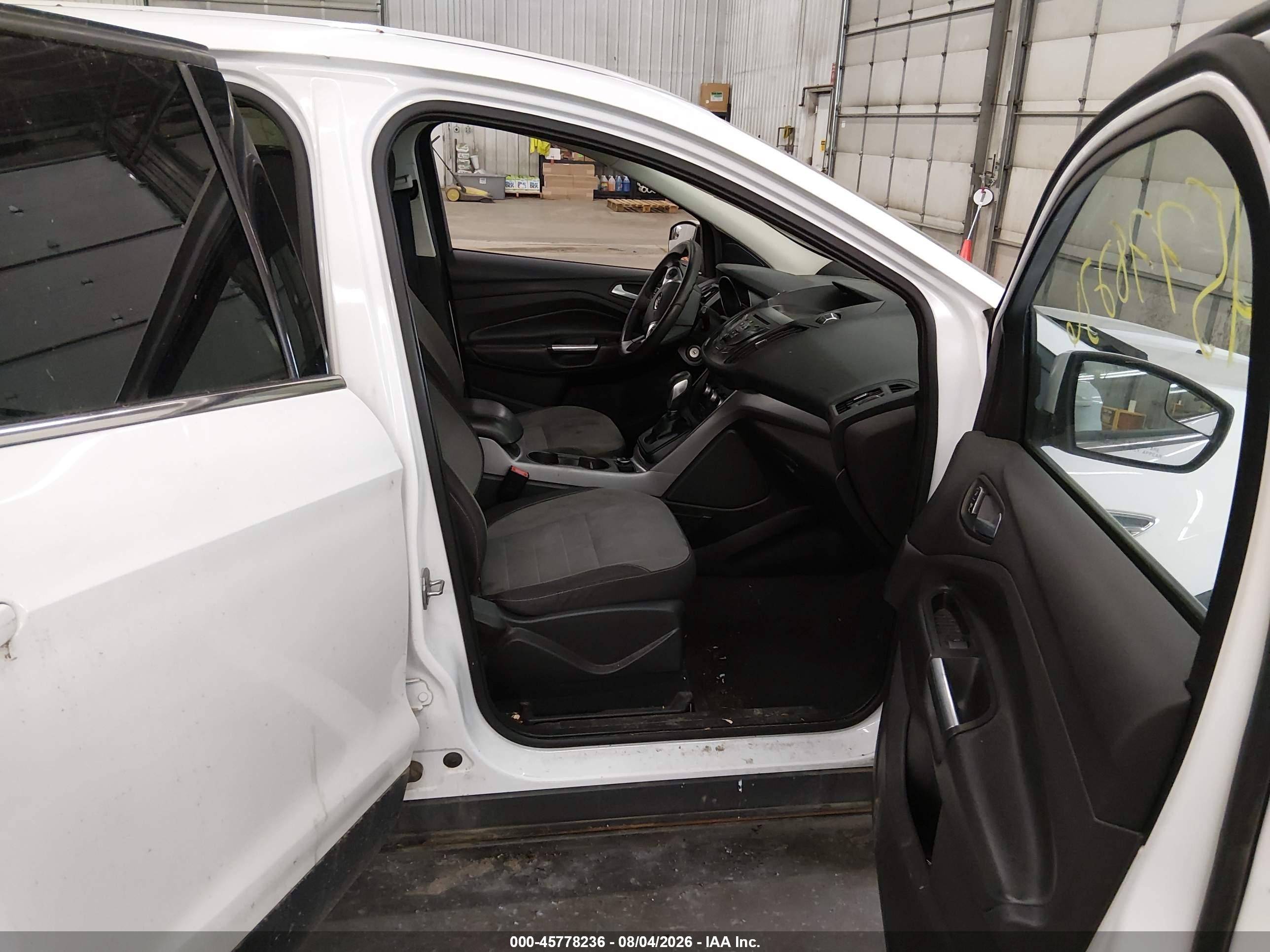 2014 Ford Escape Se Белый vin: 1FMCU0GX8EUD87574