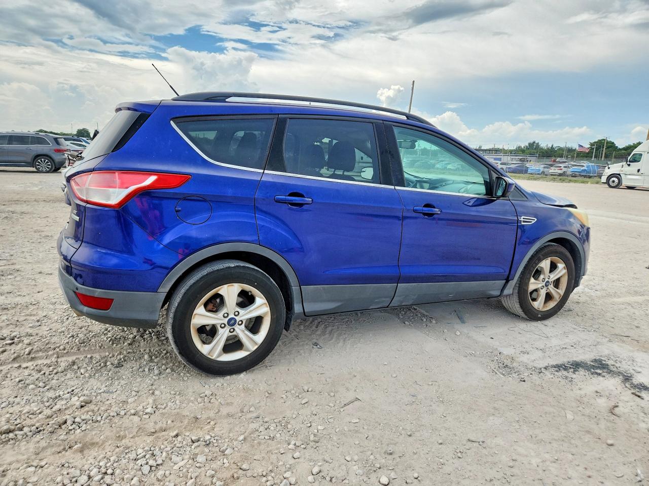2015 Ford Escape Se Blue vin: 1FMCU0GX8FUA64496