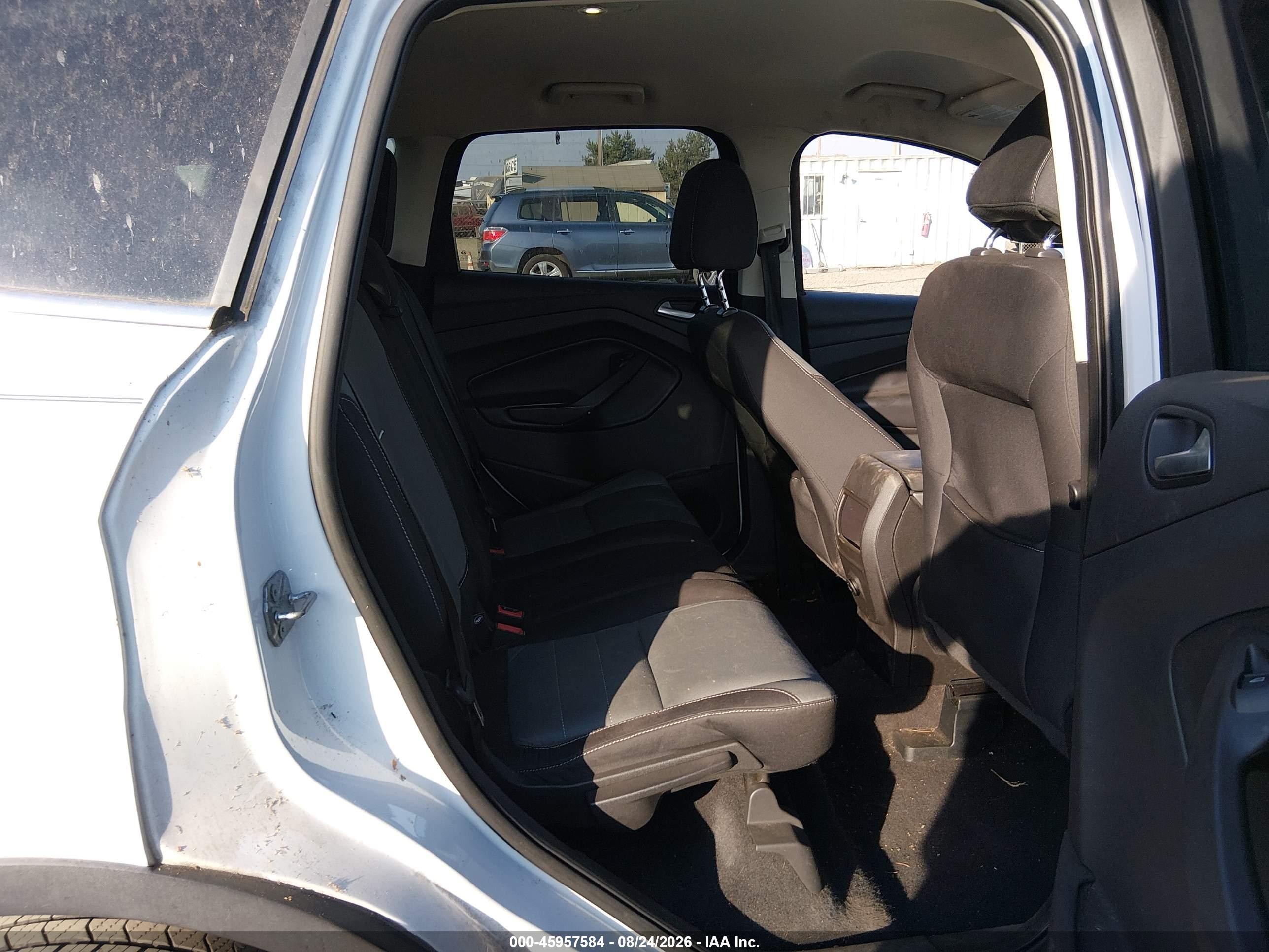 2015 Ford Escape Se White vin: 1FMCU0GX8FUB42842