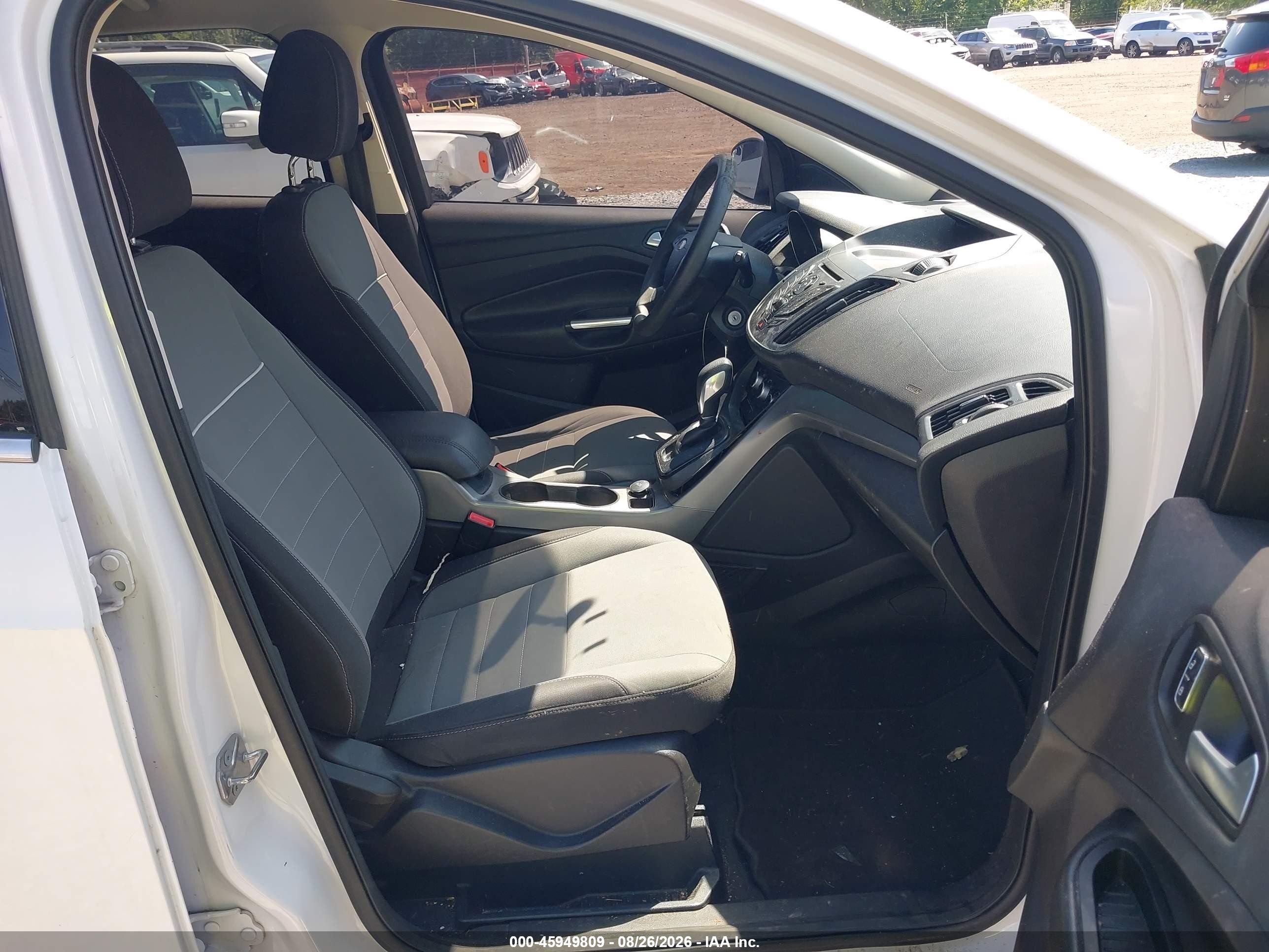 2015 Ford Escape Se White vin: 1FMCU0GX8FUB59964