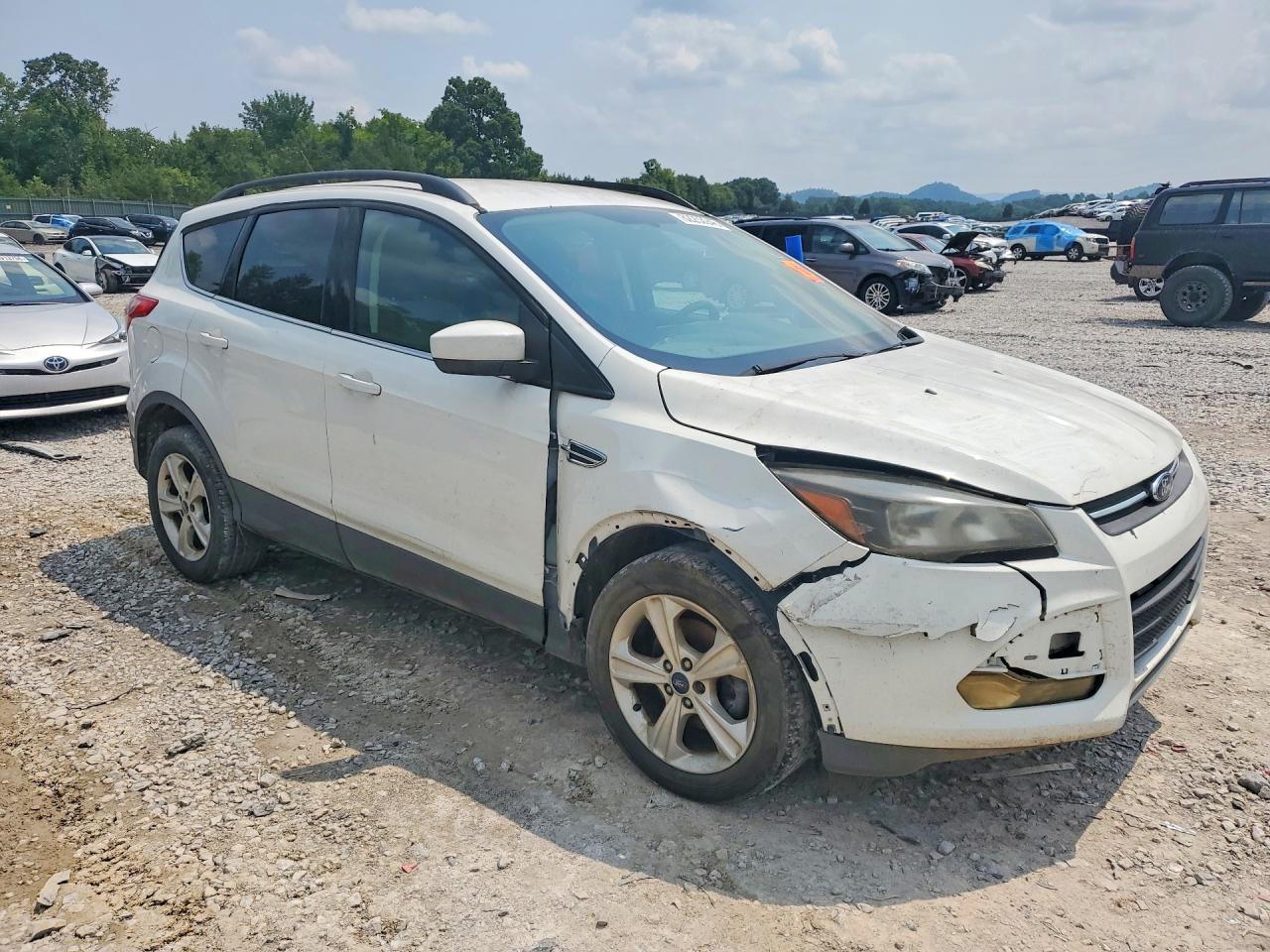 2015 Ford Escape Se White vin: 1FMCU0GX8FUC81787