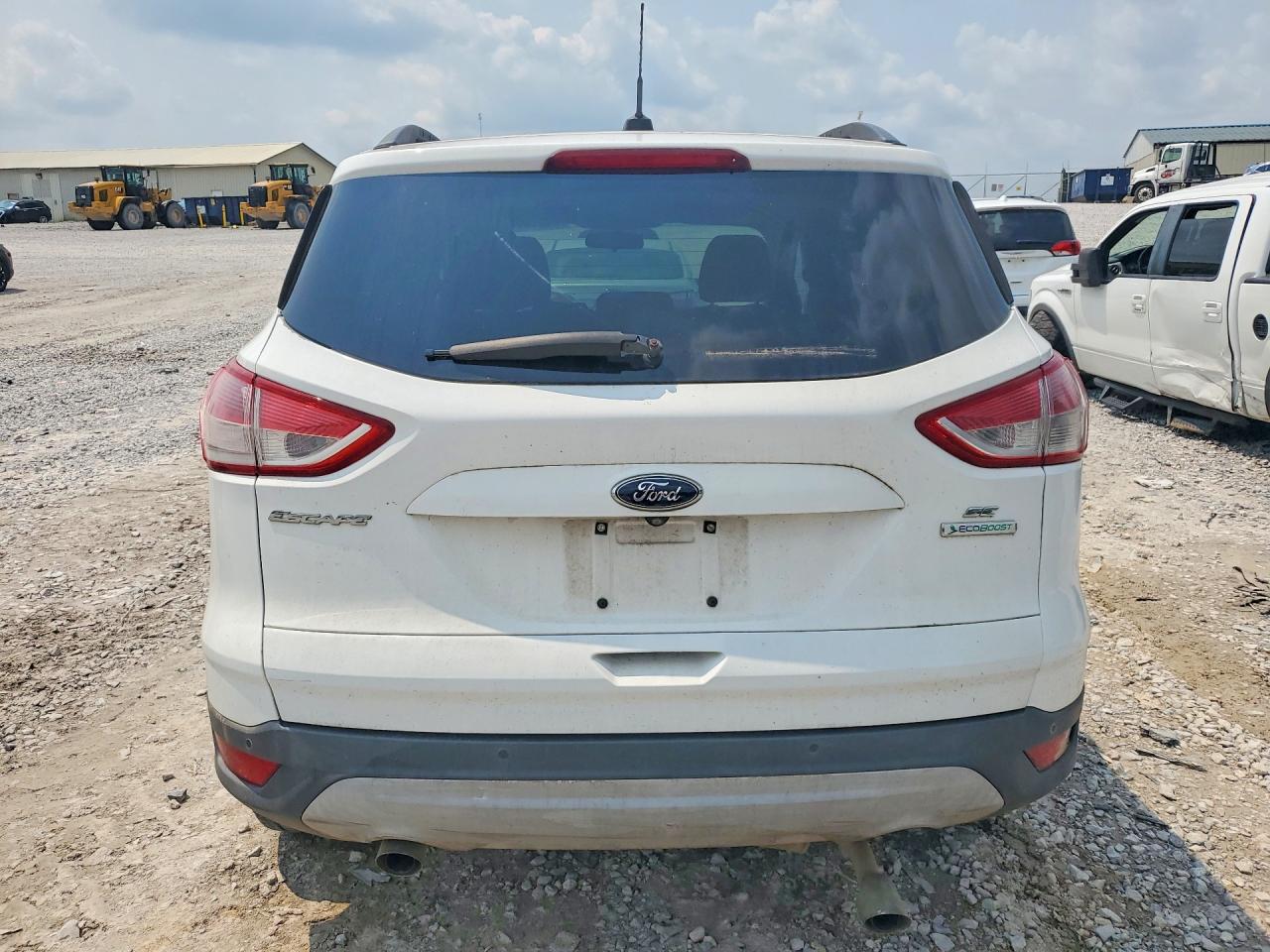 2015 Ford Escape Se White vin: 1FMCU0GX8FUC81787