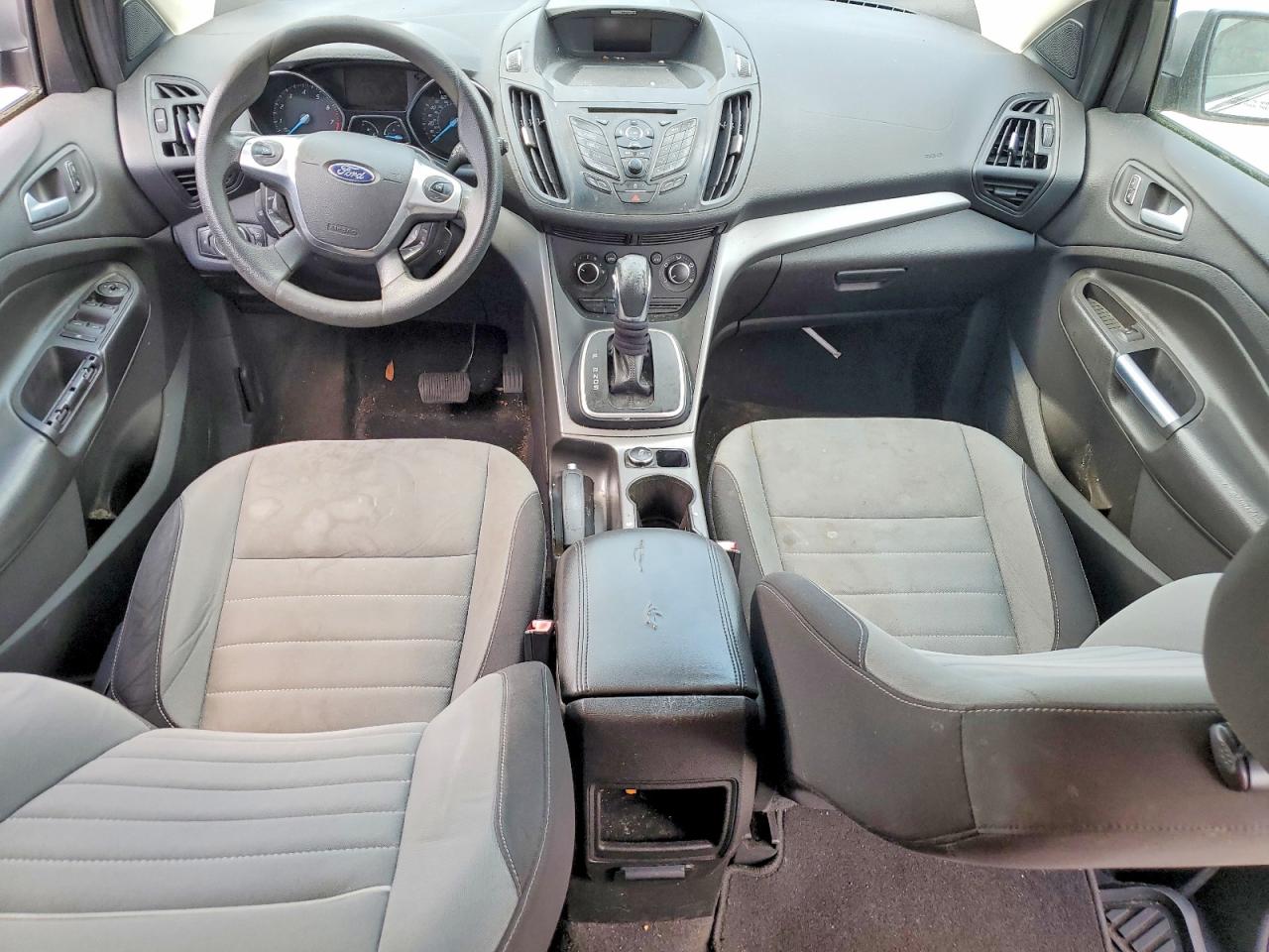 2013 Ford Escape Серебряный vin: 1FMCU0GX9DUB78472