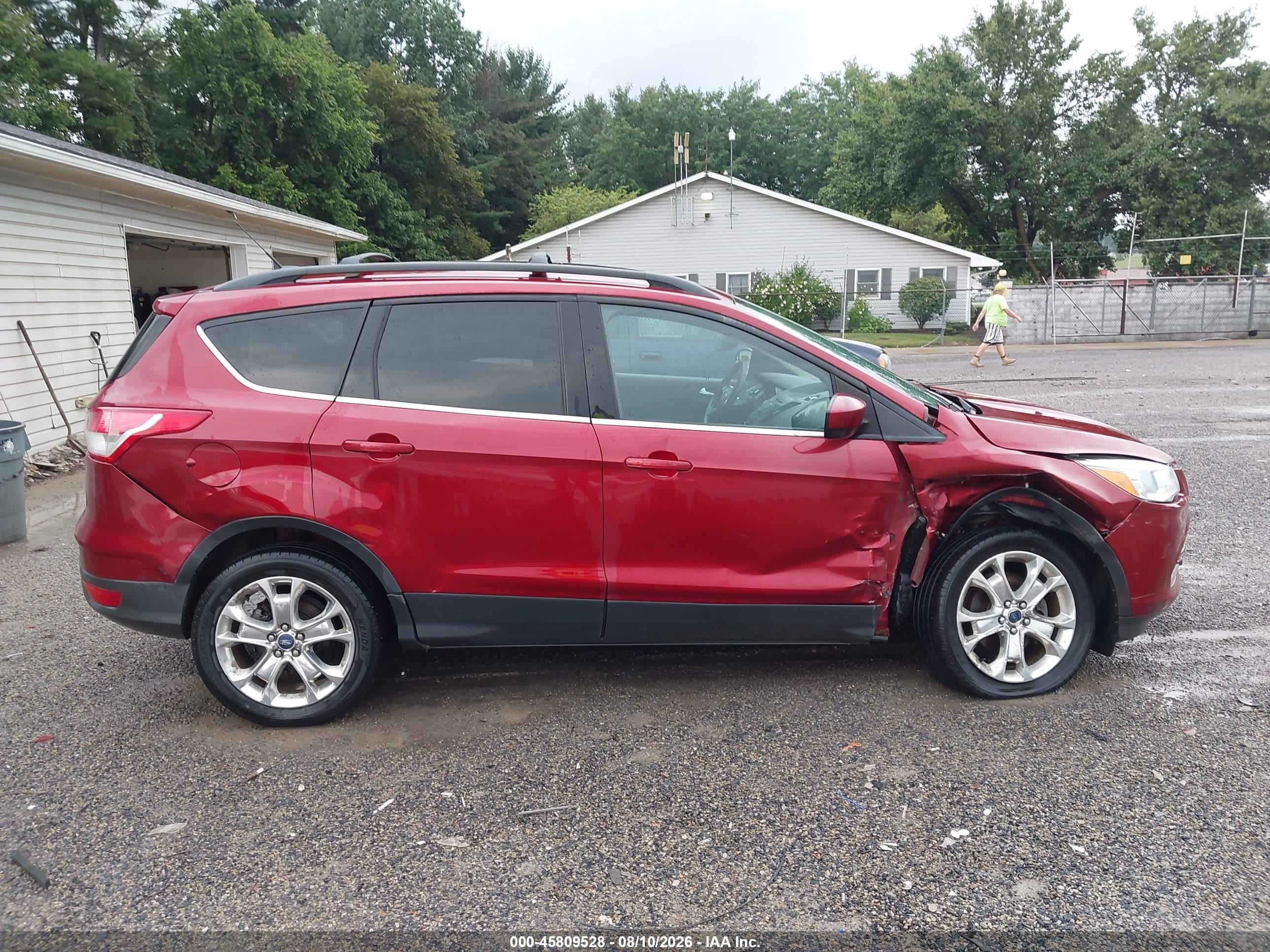 2013 Ford Escape Se Красный vin: 1FMCU0GX9DUB94218