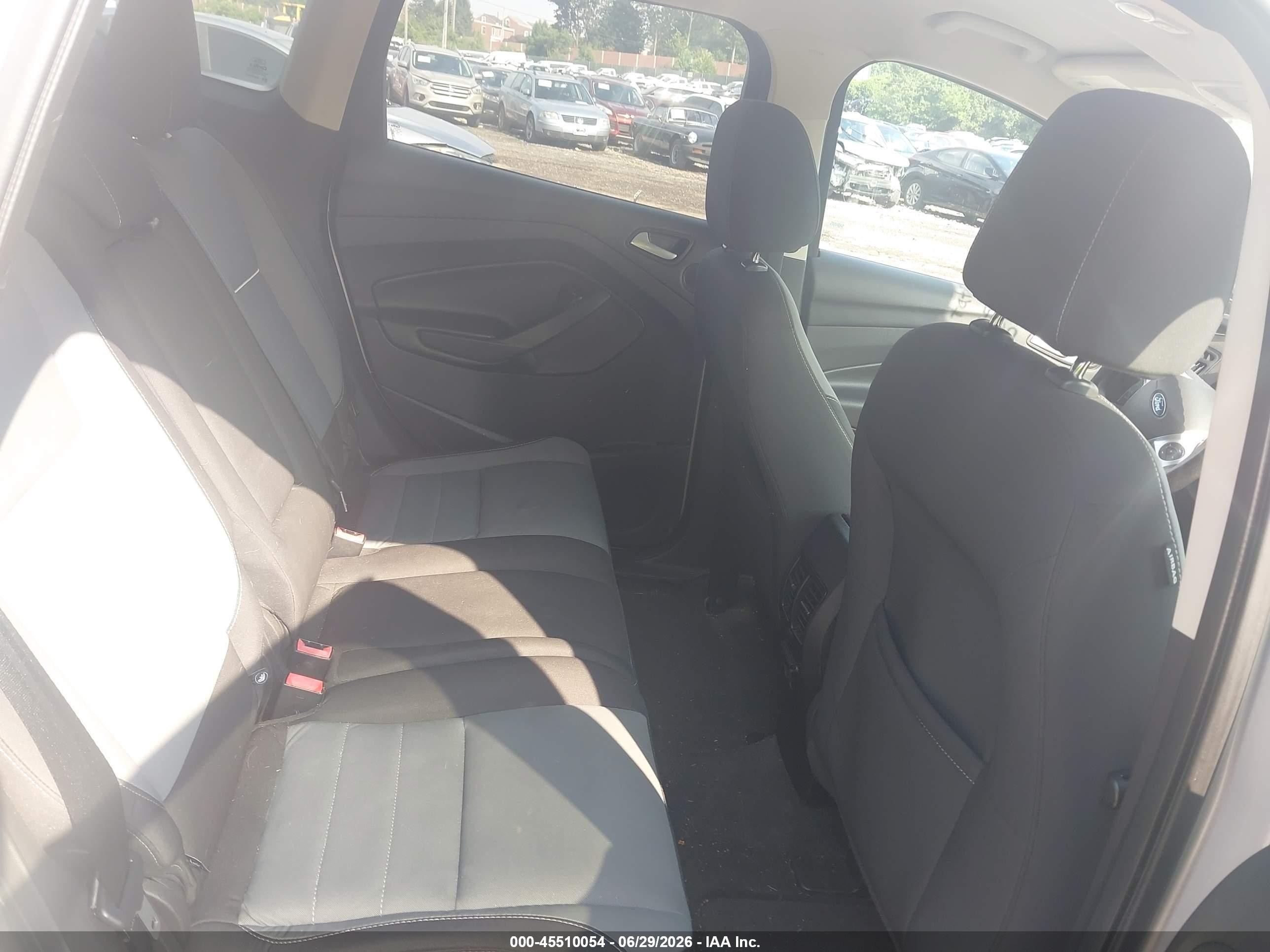 2013 Ford Escape Se Серебряный vin: 1FMCU0GX9DUC51260