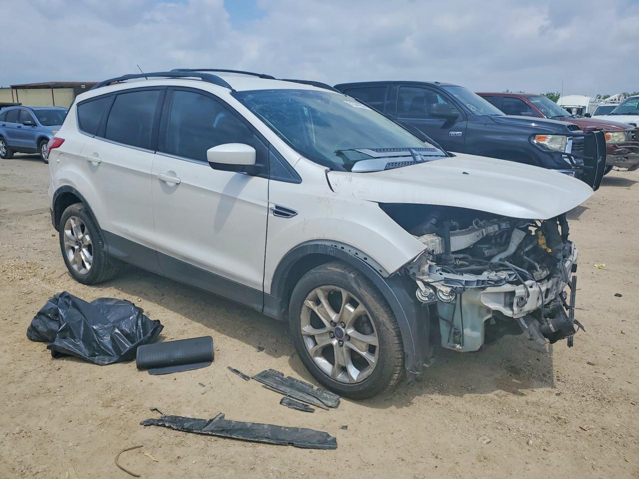 2013 Ford Escape Se White vin: 1FMCU0GX9DUC54210
