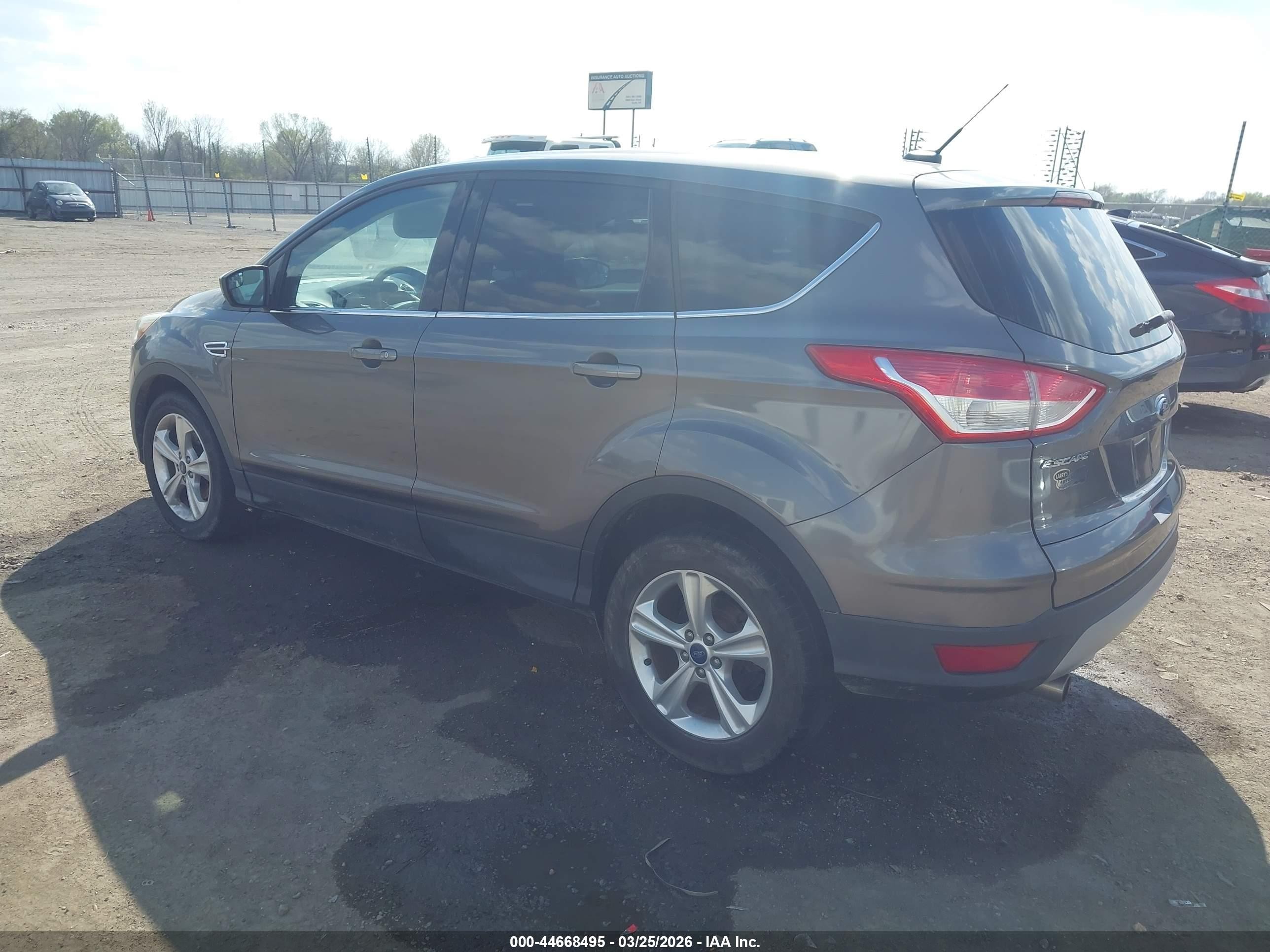 2013 Ford Escape Se Gray vin: 1FMCU0GX9DUD10100