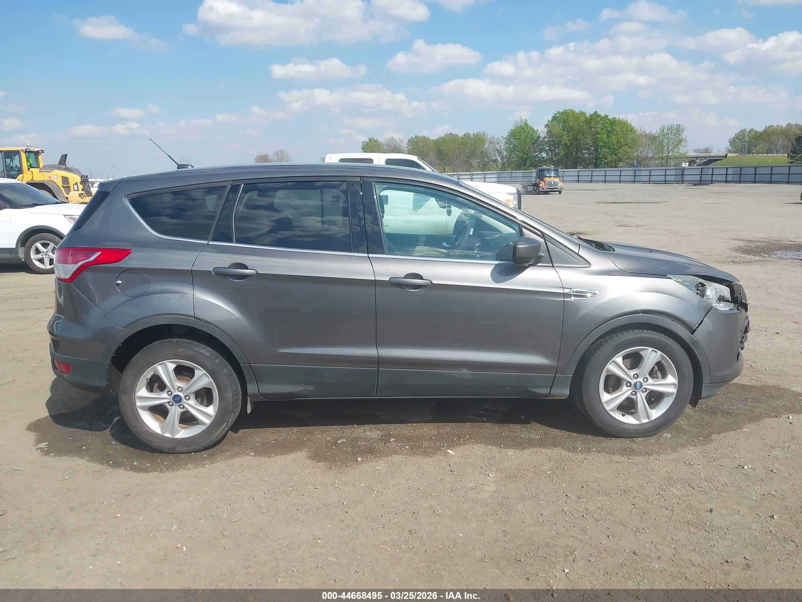 2013 Ford Escape Se Gray vin: 1FMCU0GX9DUD10100