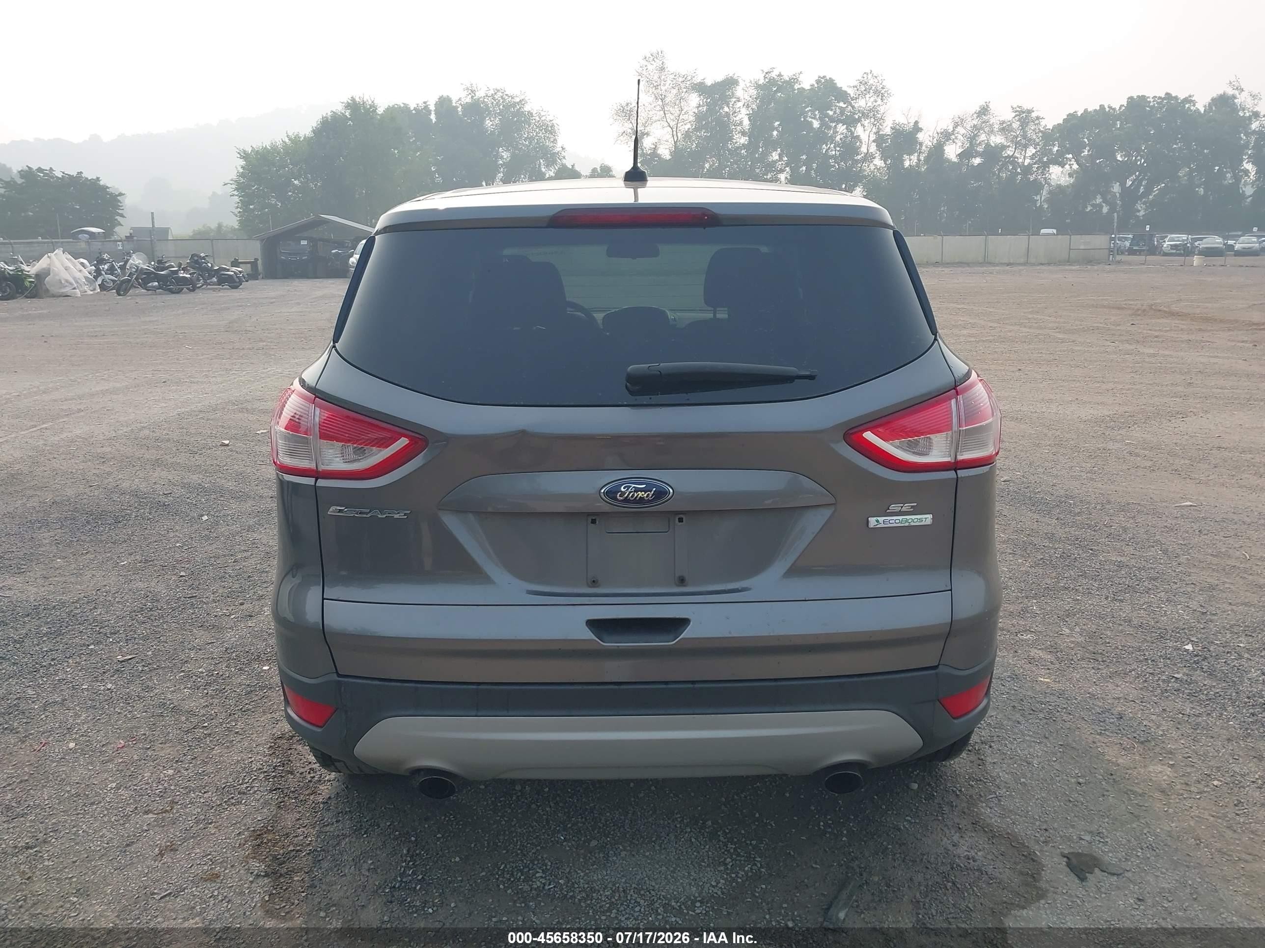 2013 Ford Escape Se Серебряный vin: 1FMCU0GX9DUD66103