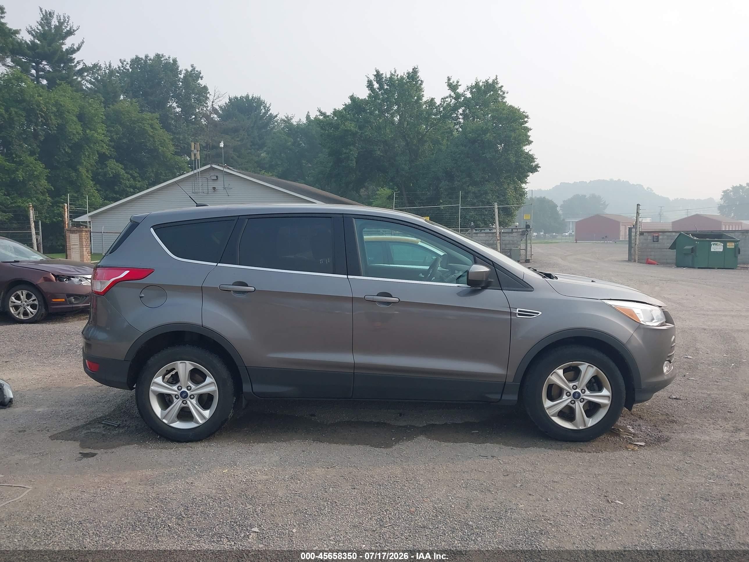 2013 Ford Escape Se Серебряный vin: 1FMCU0GX9DUD66103