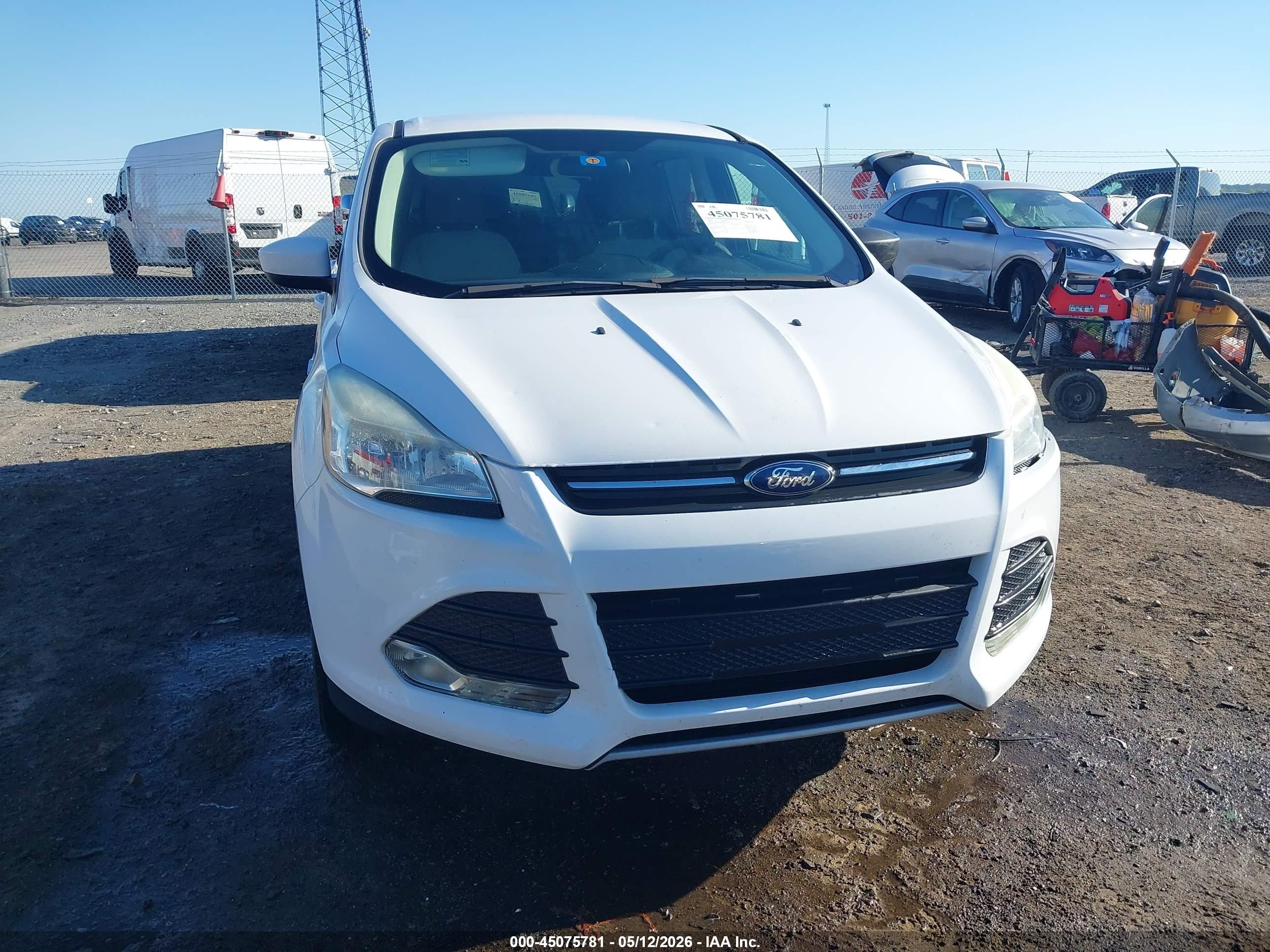 2014 Ford Escape Se White vin: 1FMCU0GX9EUA37726