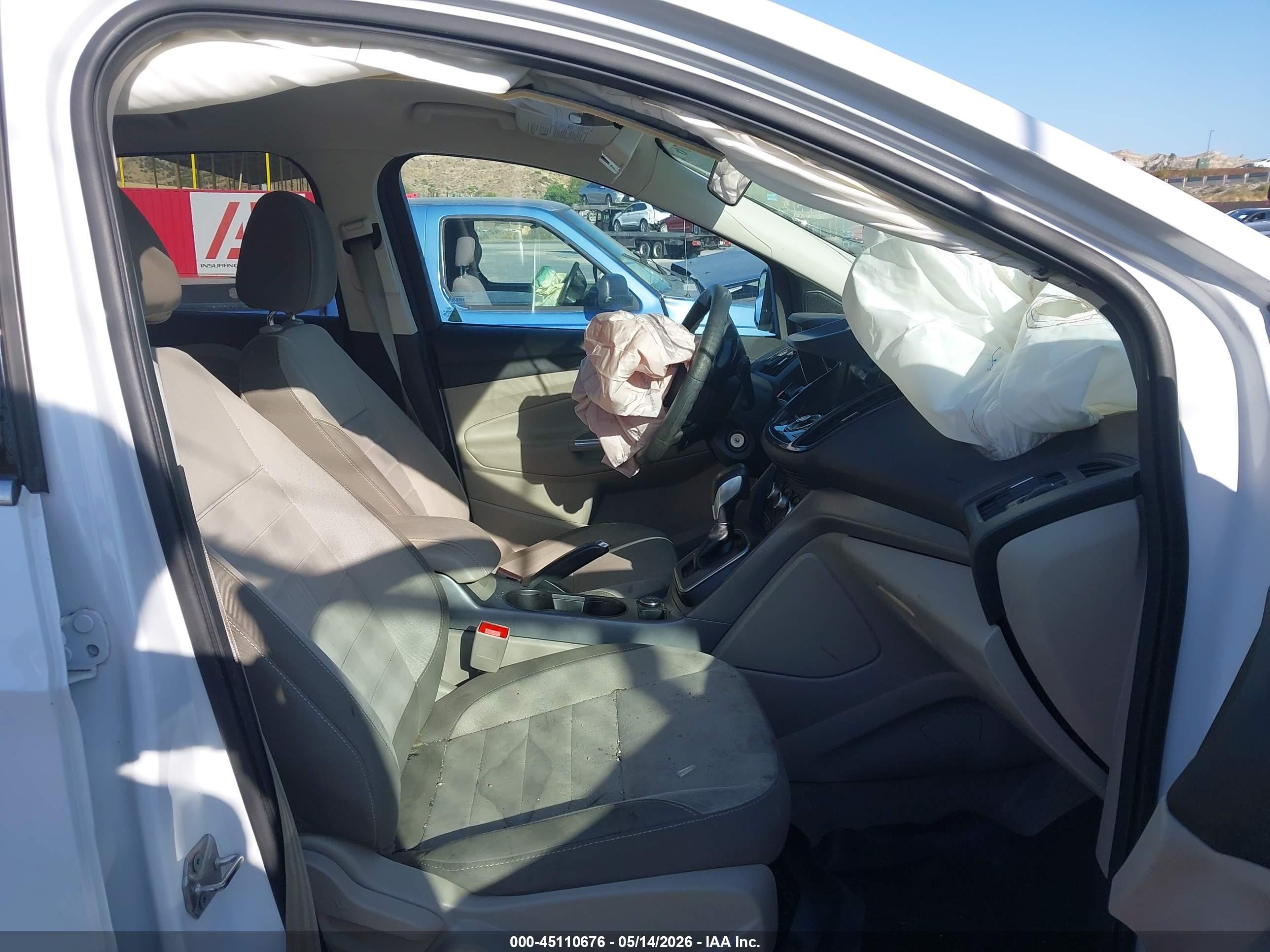 2014 Ford Escape Se White vin: 1FMCU0GX9EUA45776