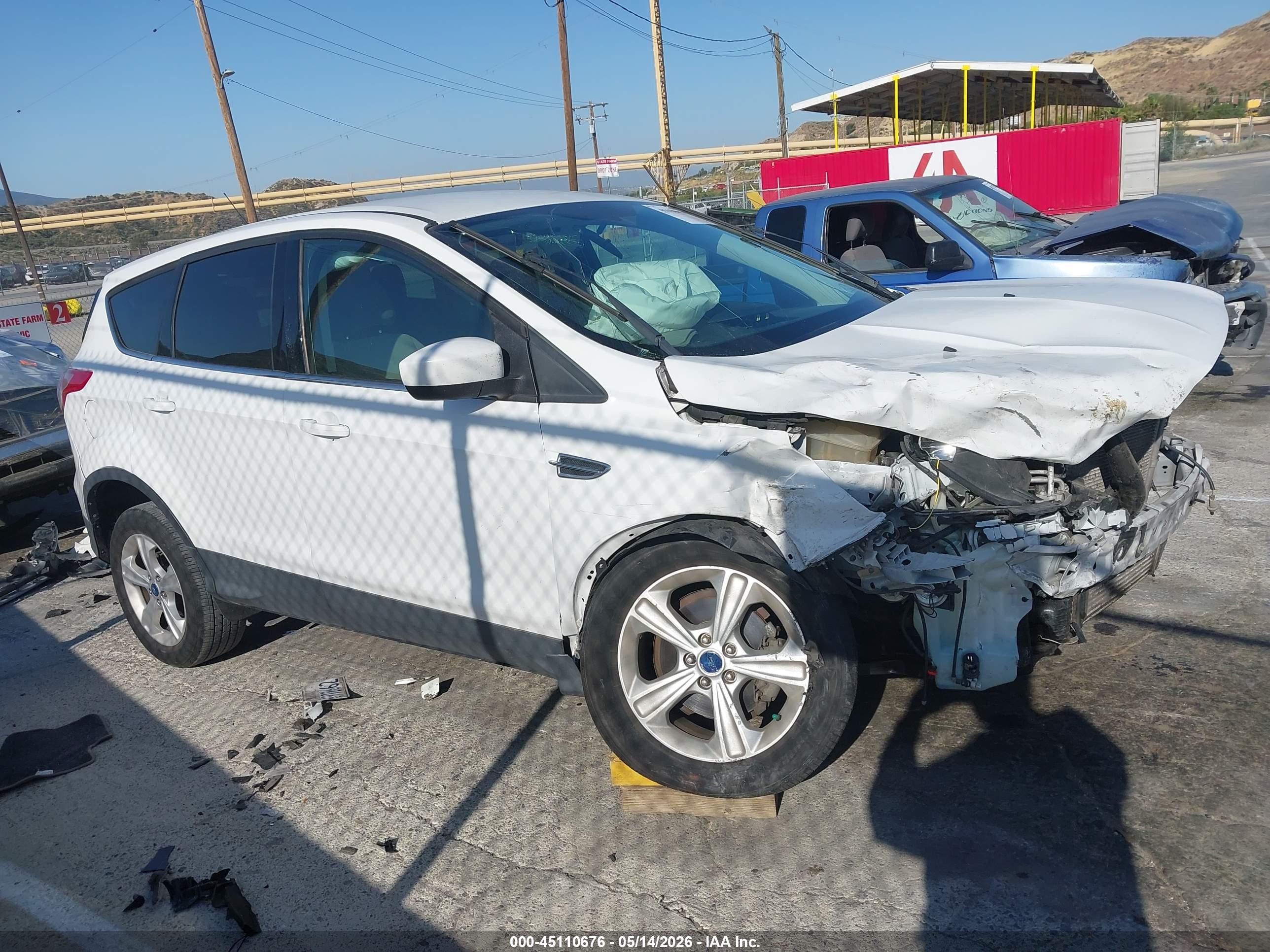 2014 Ford Escape Se White vin: 1FMCU0GX9EUA45776