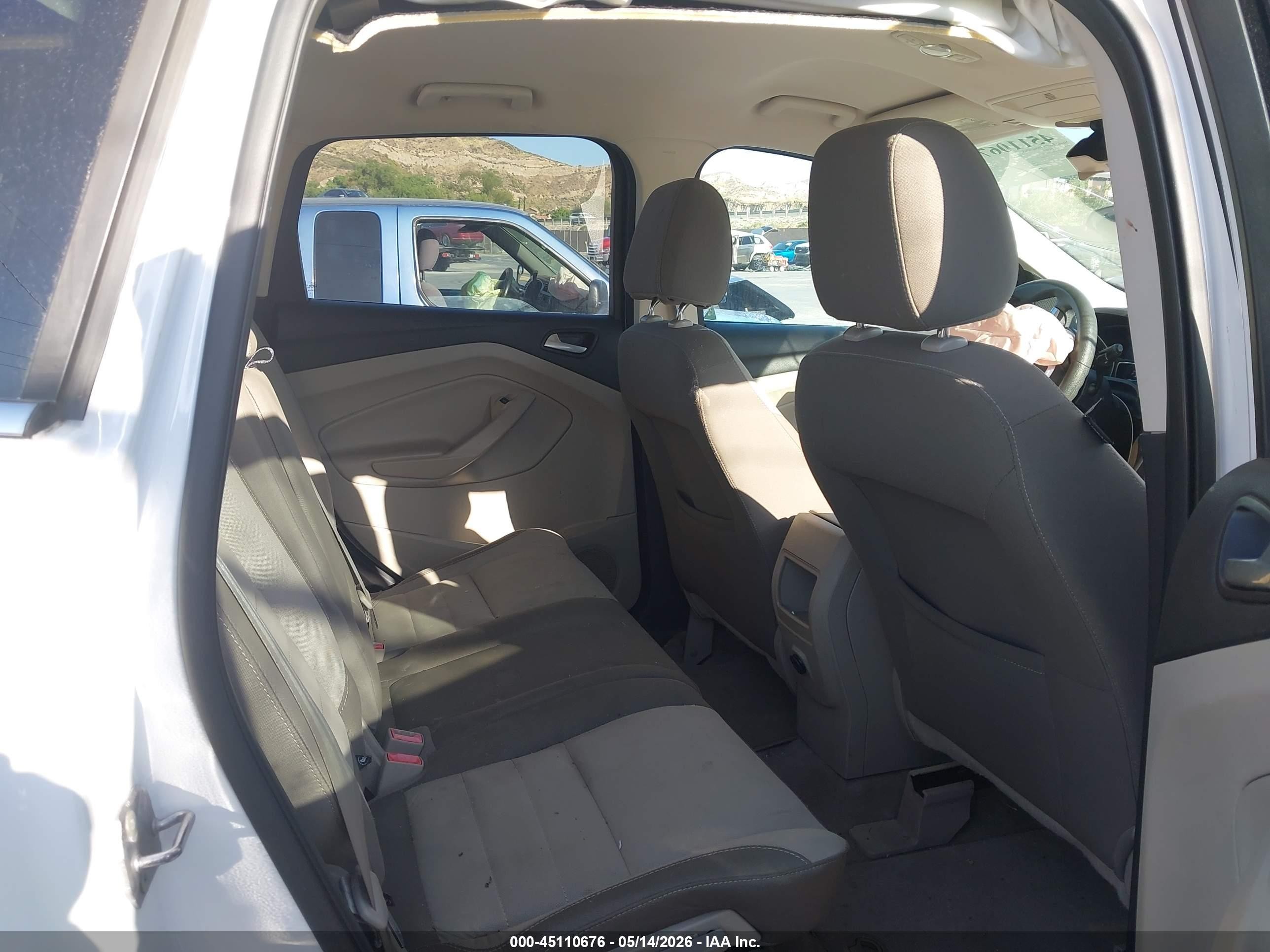 2014 Ford Escape Se White vin: 1FMCU0GX9EUA45776
