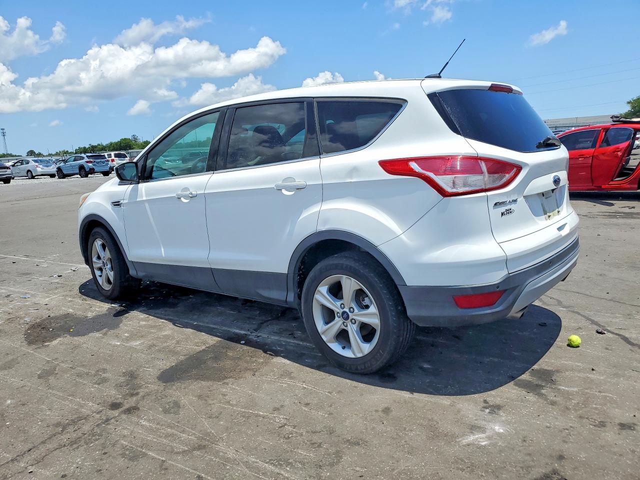 2014 Ford Escape Se Белый vin: 1FMCU0GX9EUC02805