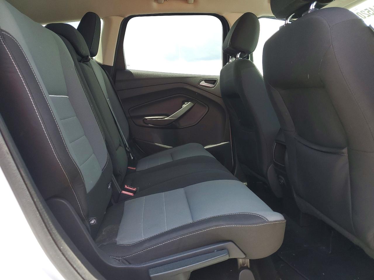 2014 Ford Escape Se Белый vin: 1FMCU0GX9EUC02805