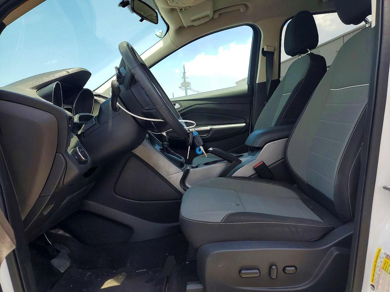 2014 Ford Escape Se Белый vin: 1FMCU0GX9EUC02805