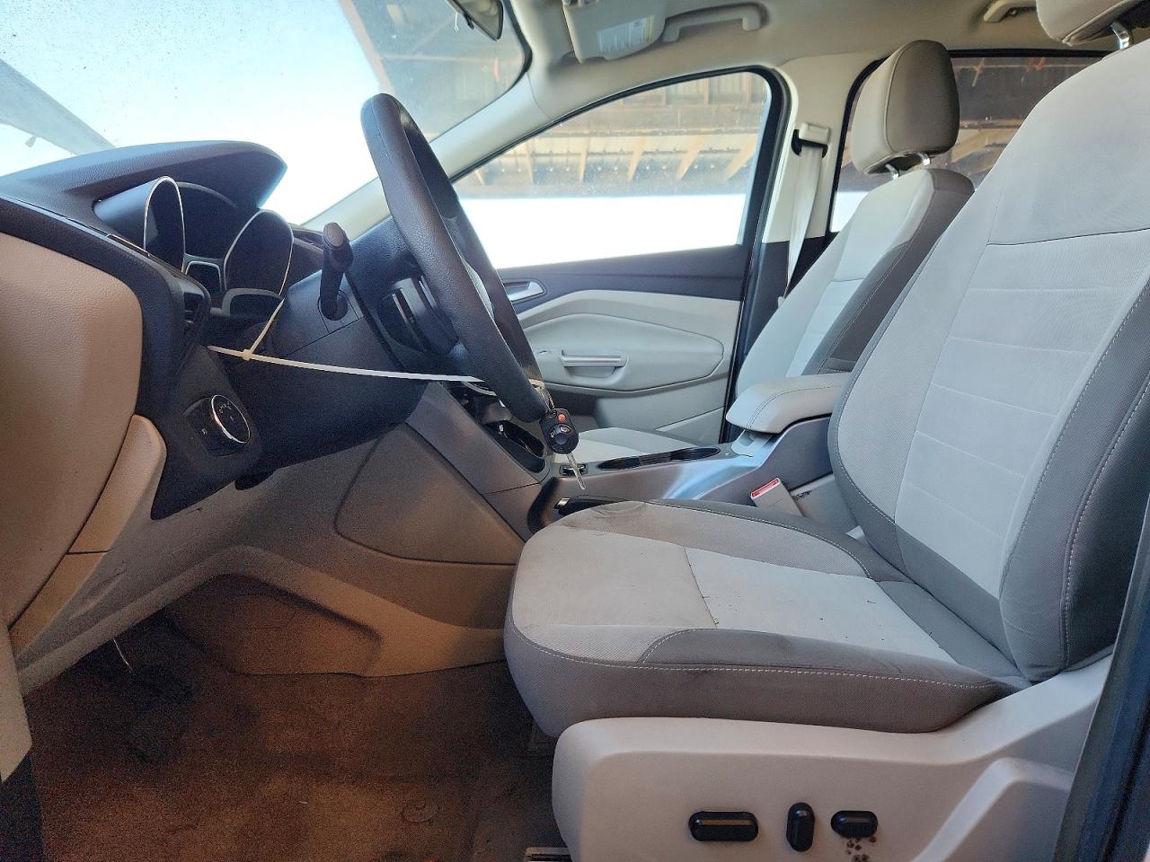 2014 Ford Escape White vin: 1FMCU0GX9EUC38896