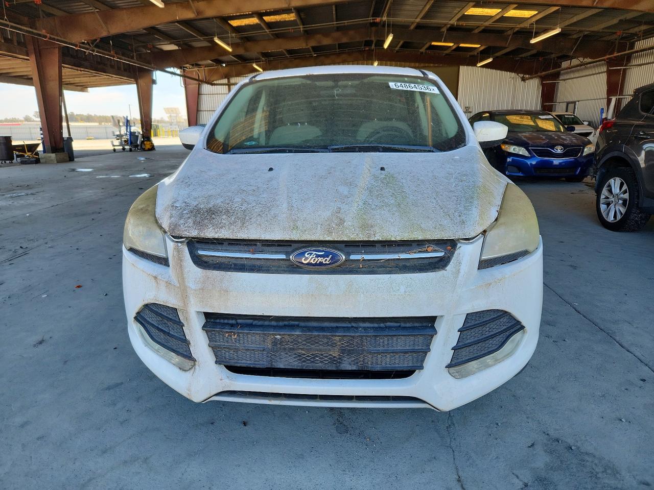 2014 Ford Escape White vin: 1FMCU0GX9EUC38896