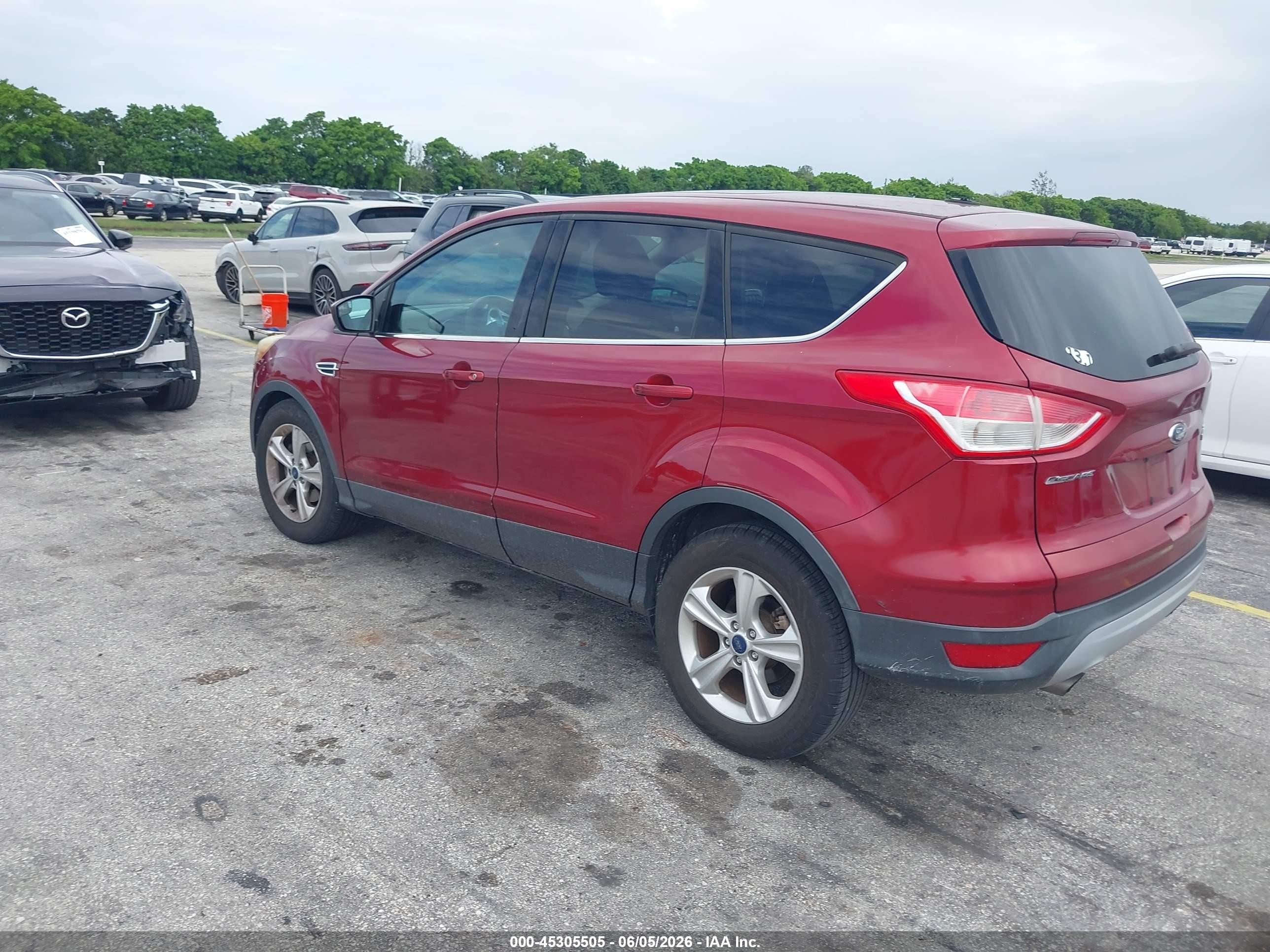 2014 Ford Escape Se Red vin: 1FMCU0GX9EUC49428