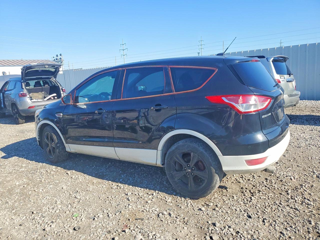 2014 Ford Escape Se Черный vin: 1FMCU0GX9EUD30235