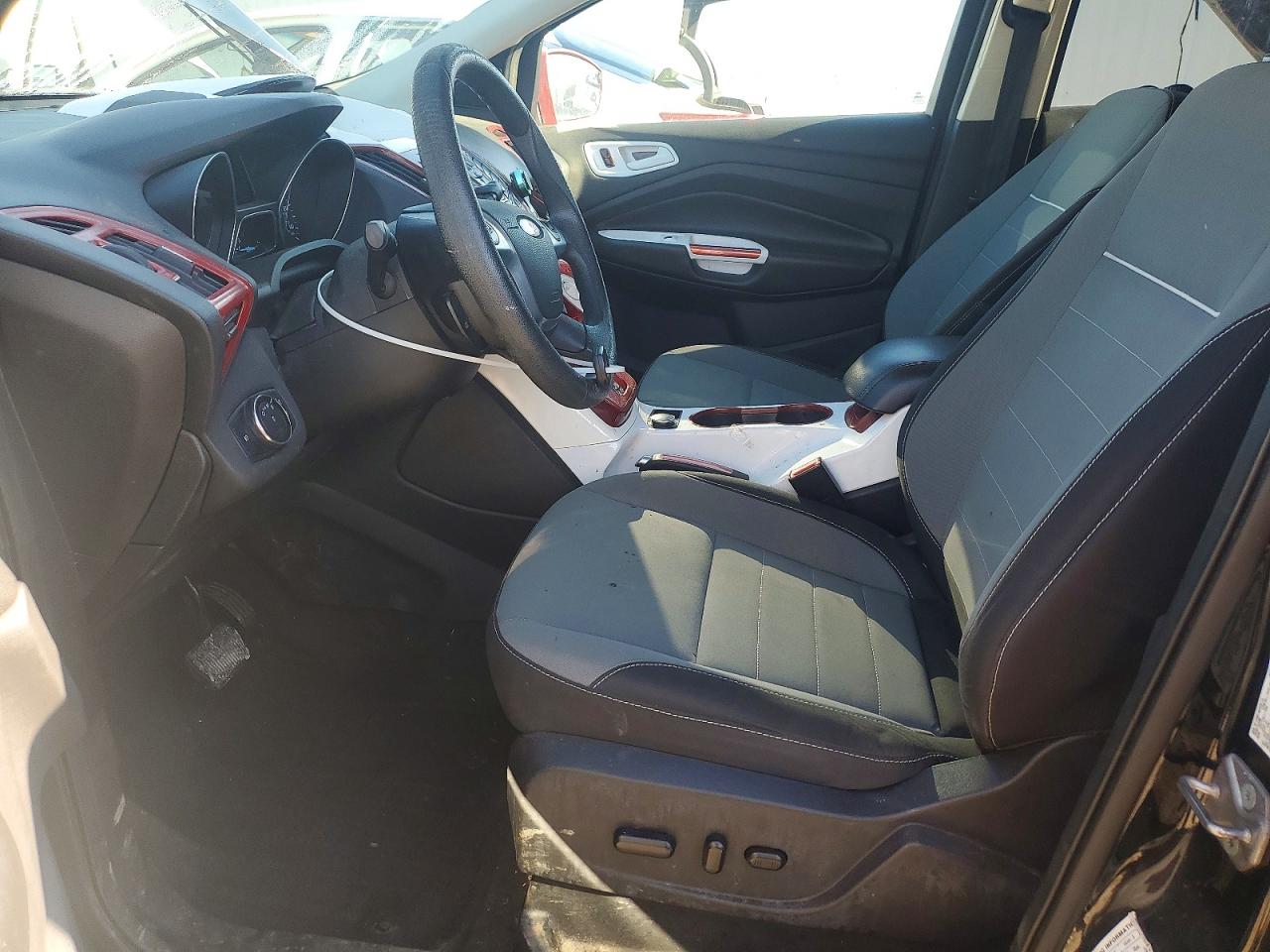 2014 Ford Escape Se Черный vin: 1FMCU0GX9EUD30235