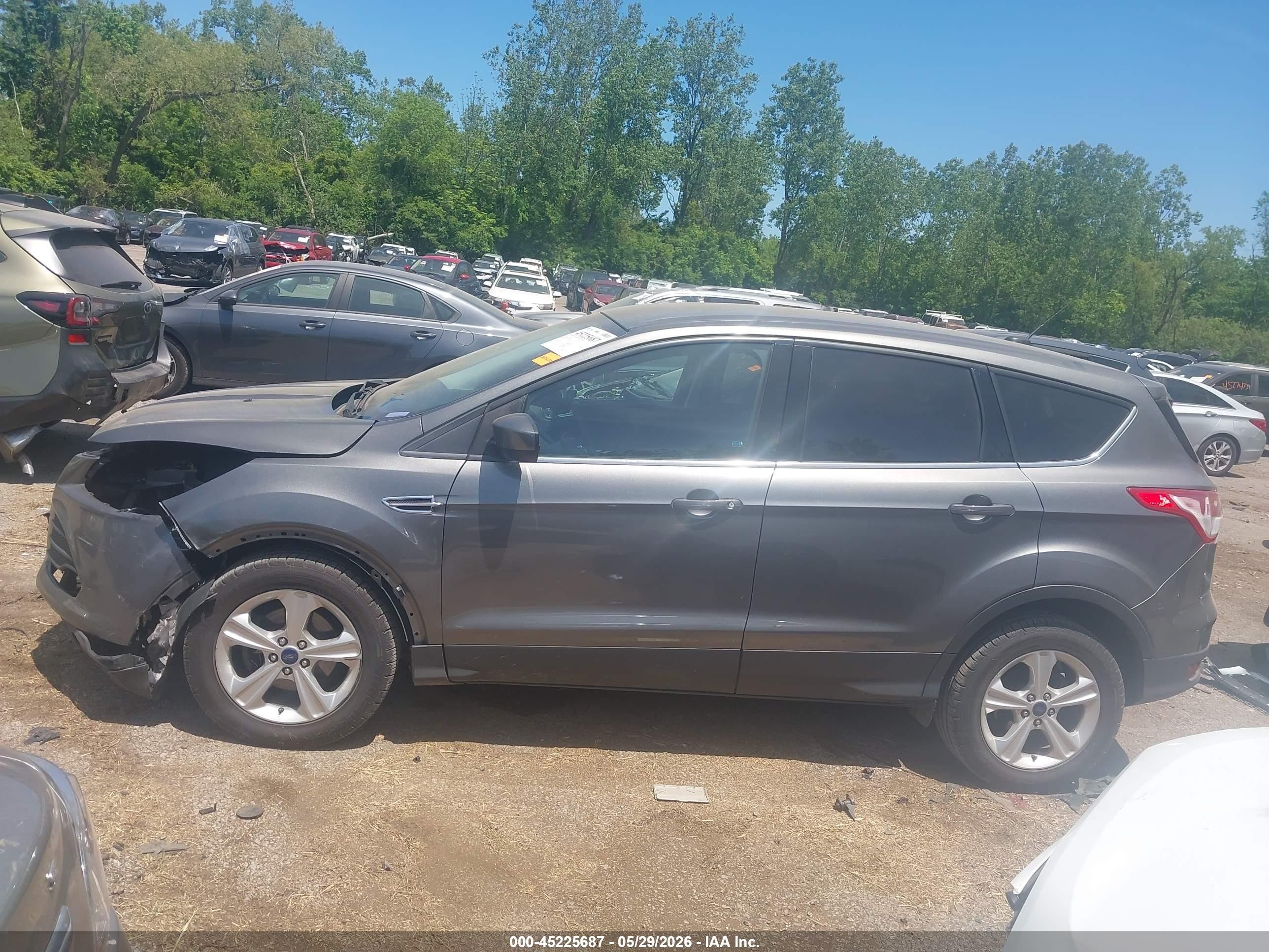 2014 Ford Escape Se Gray vin: 1FMCU0GX9EUD85879