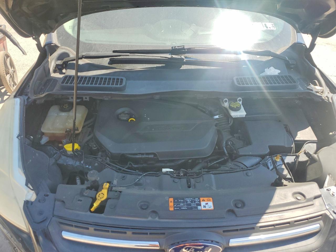 2015 Ford Escape Se Черный vin: 1FMCU0GX9FUA02766