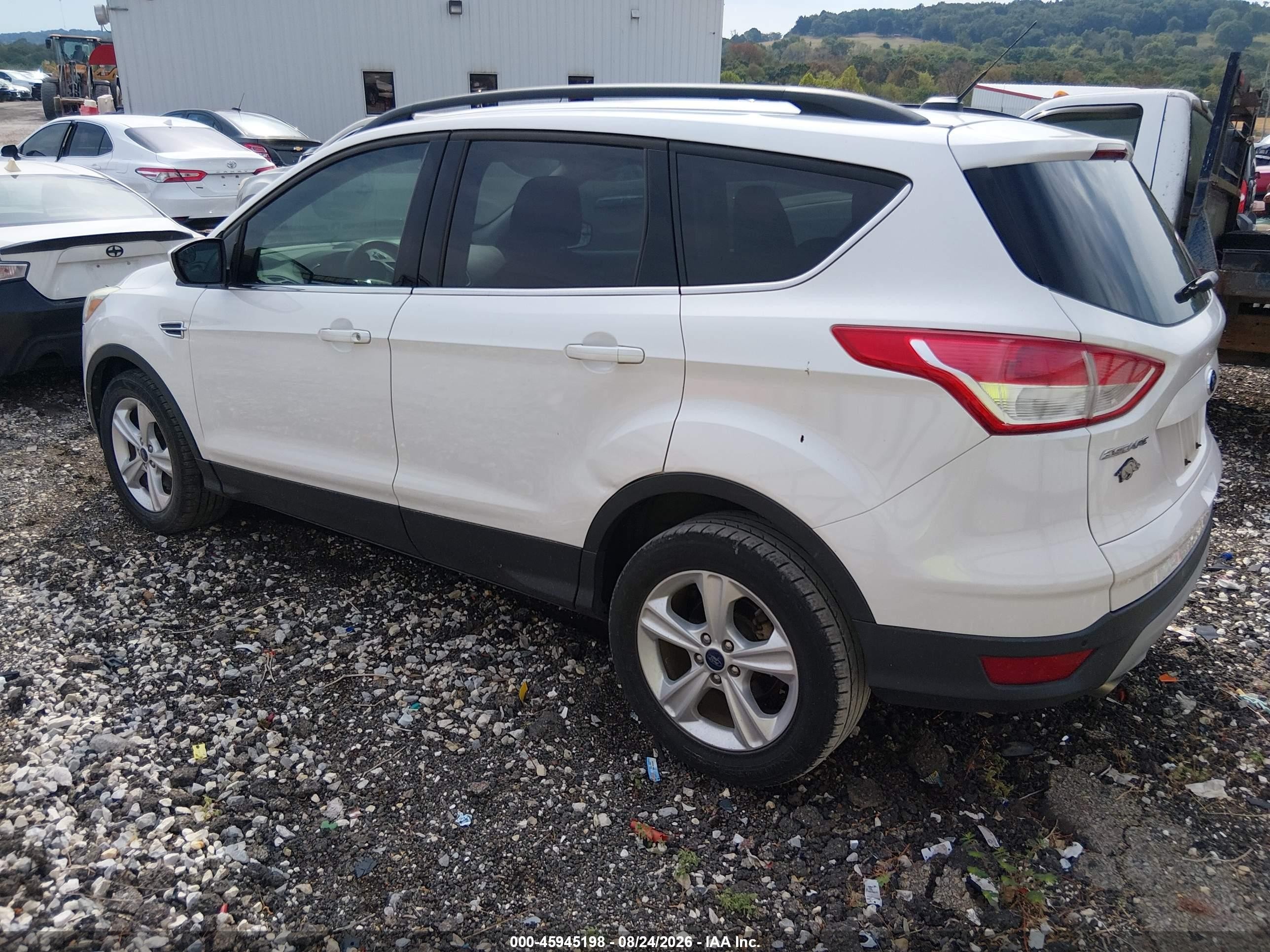 2015 Ford Escape Se White vin: 1FMCU0GX9FUA07417