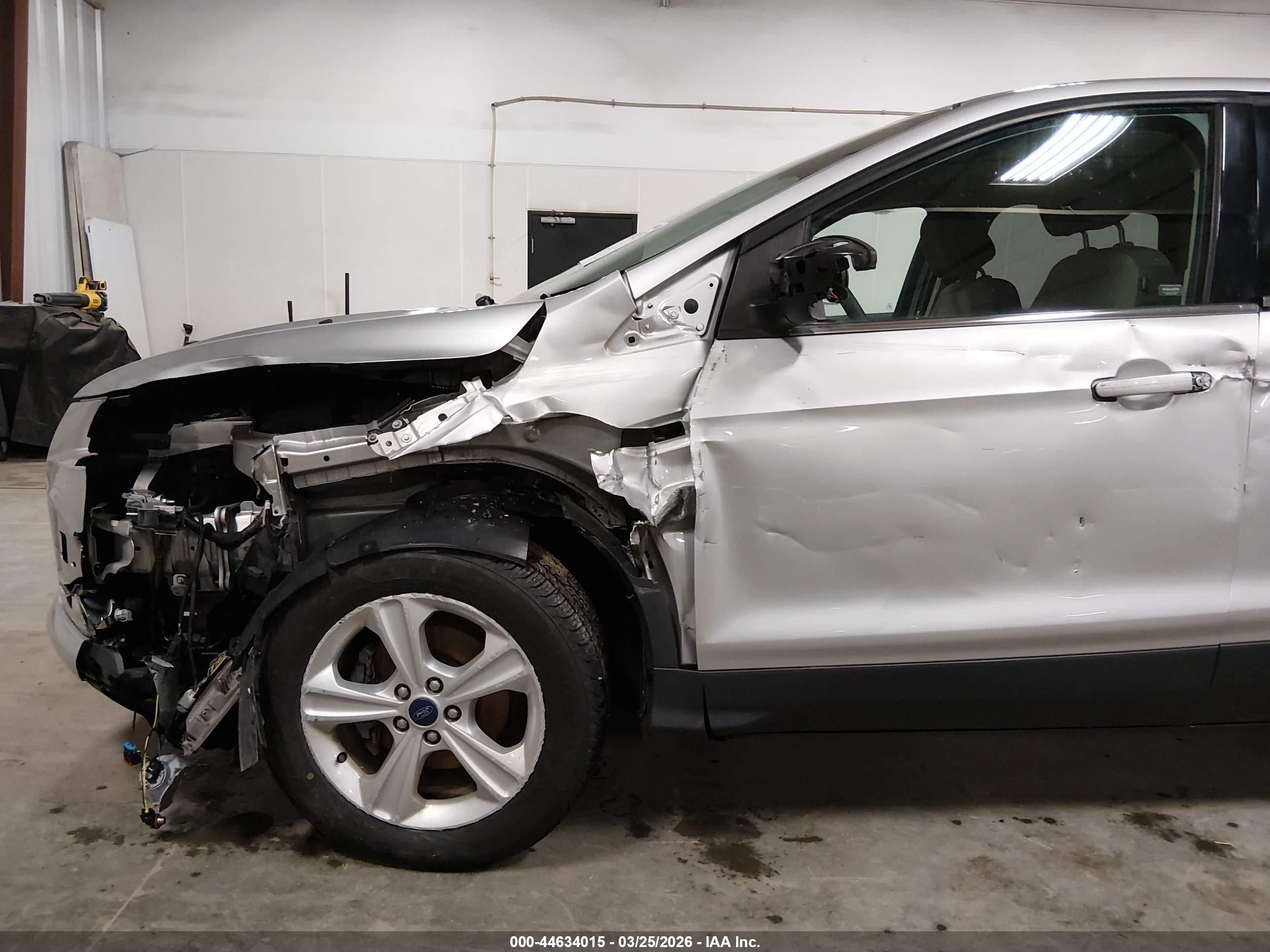 2015 Ford Escape Se Silver vin: 1FMCU0GX9FUA25920