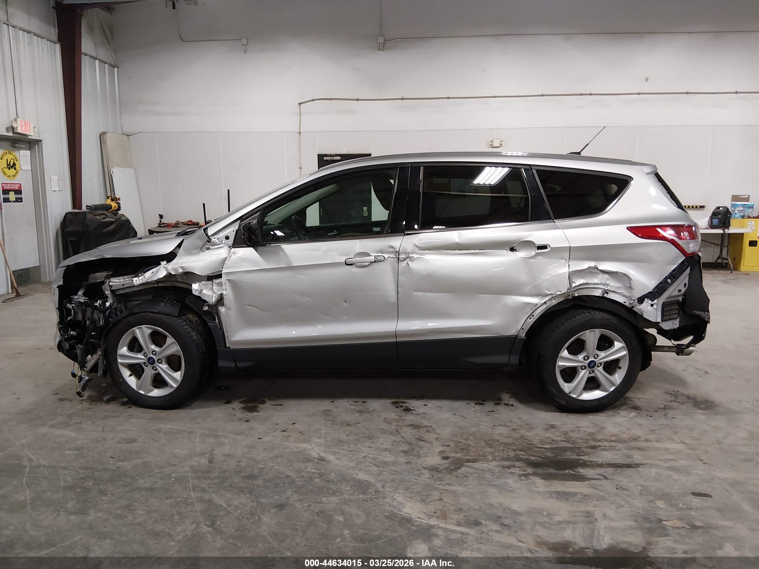 2015 Ford Escape Se Silver vin: 1FMCU0GX9FUA25920