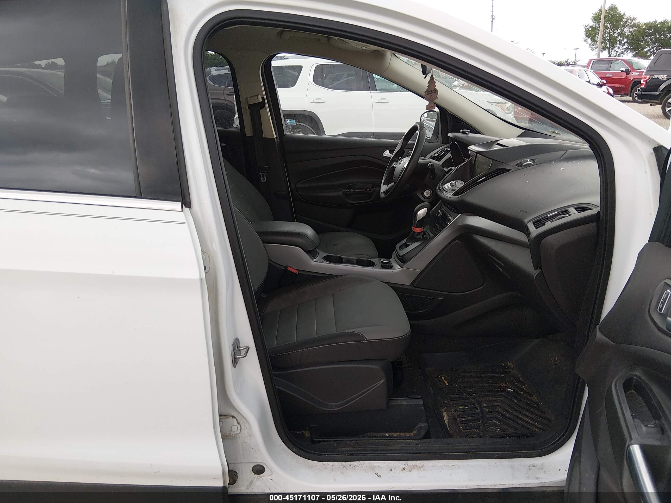 2015 Ford Escape Se Белый vin: 1FMCU0GX9FUA39557