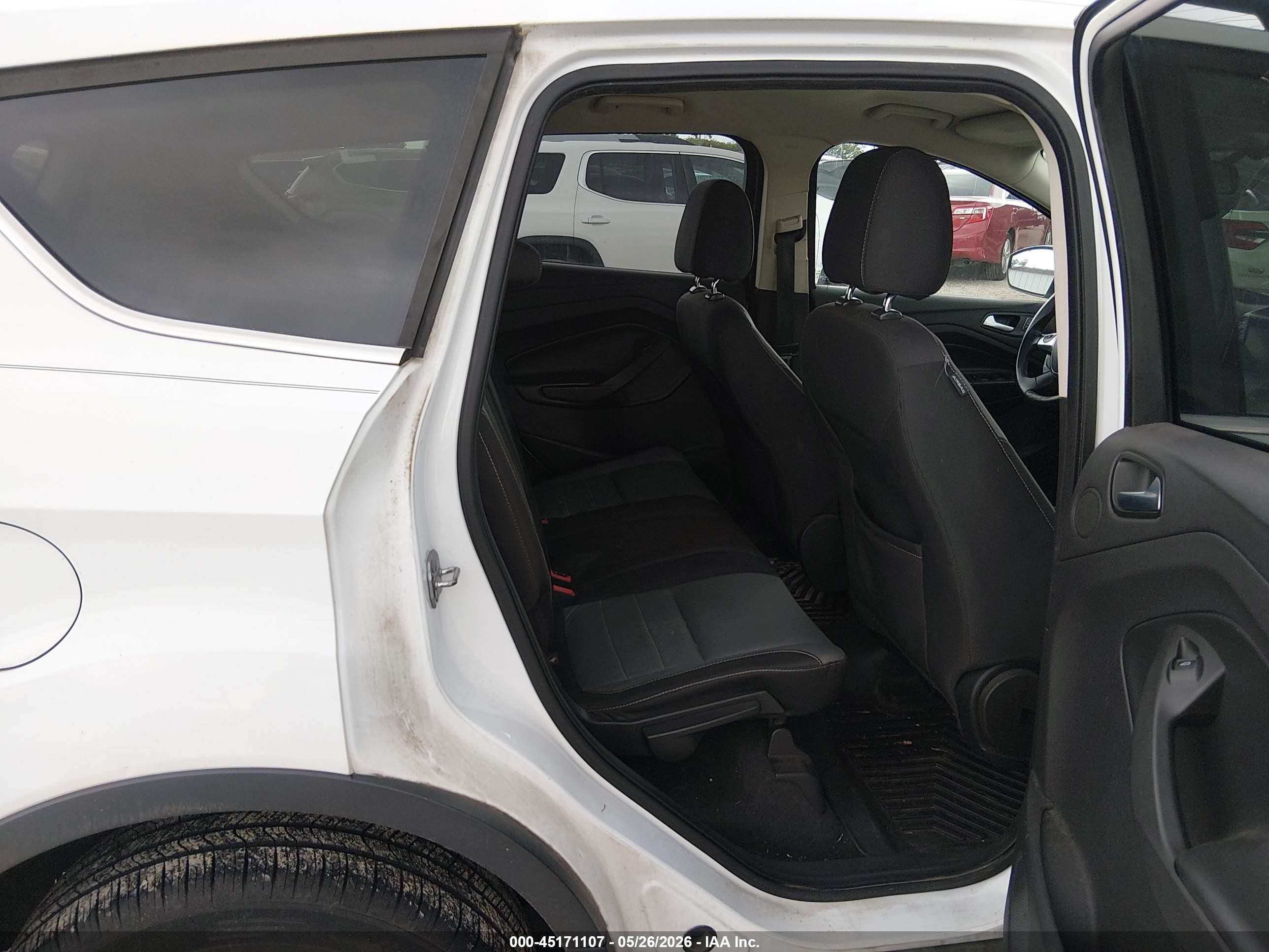 2015 Ford Escape Se Белый vin: 1FMCU0GX9FUA39557