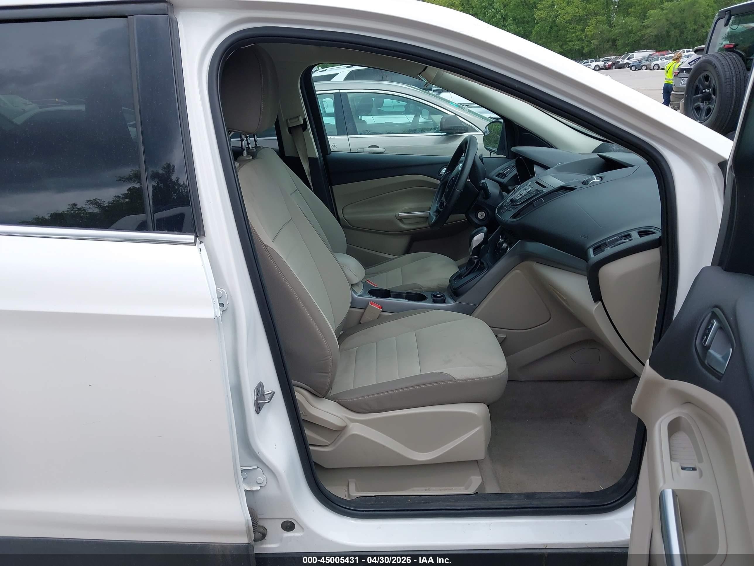 2015 Ford Escape Se White vin: 1FMCU0GX9FUA68461