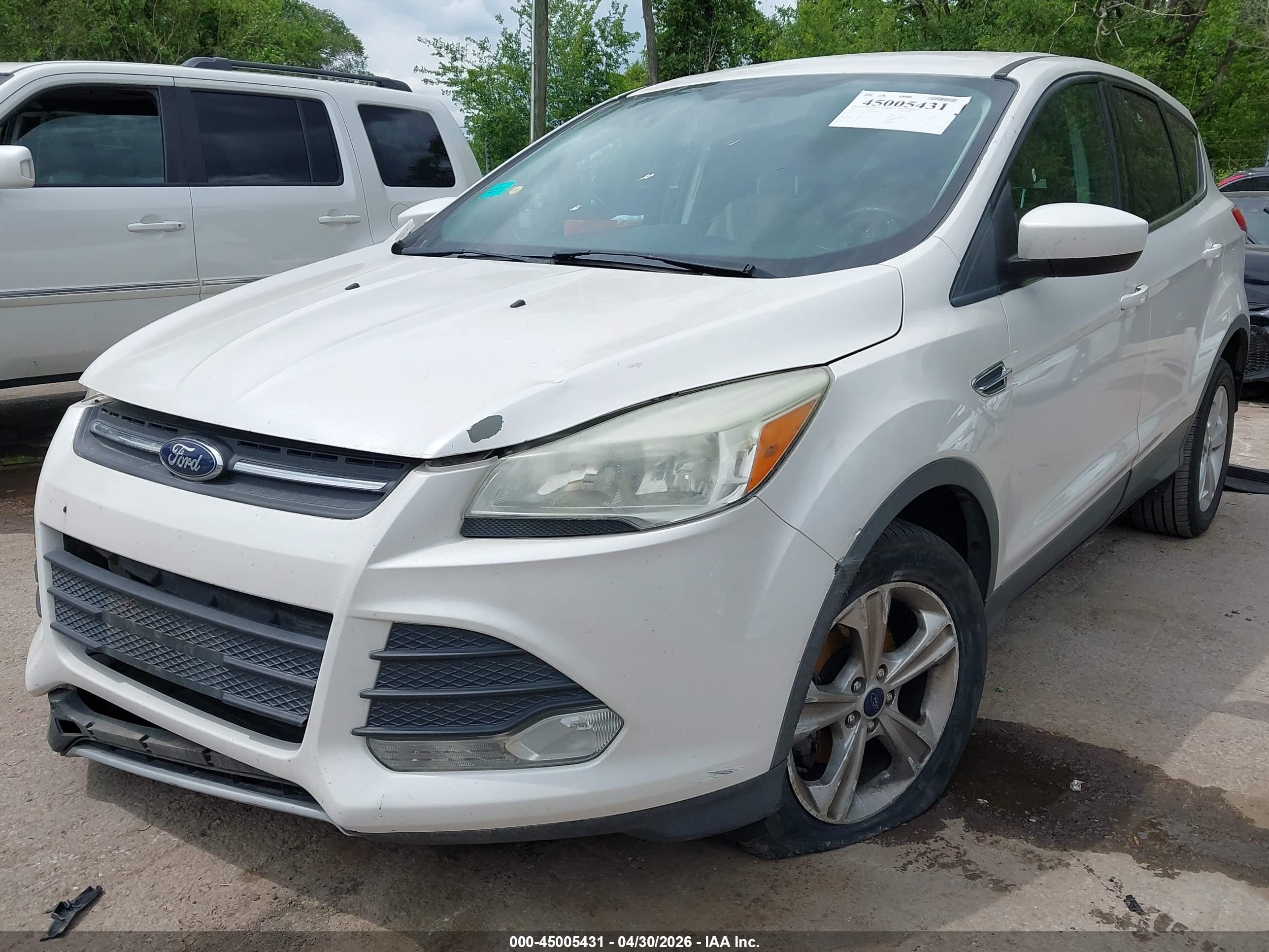 2015 Ford Escape Se White vin: 1FMCU0GX9FUA68461