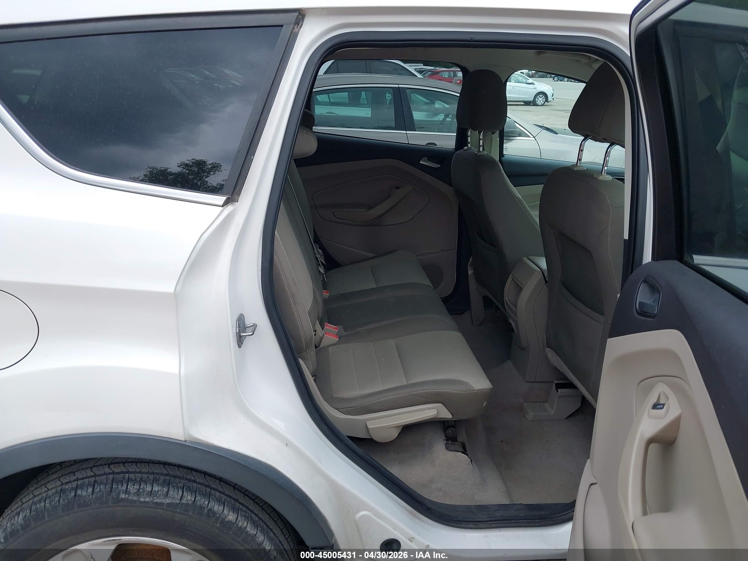 2015 Ford Escape Se White vin: 1FMCU0GX9FUA68461