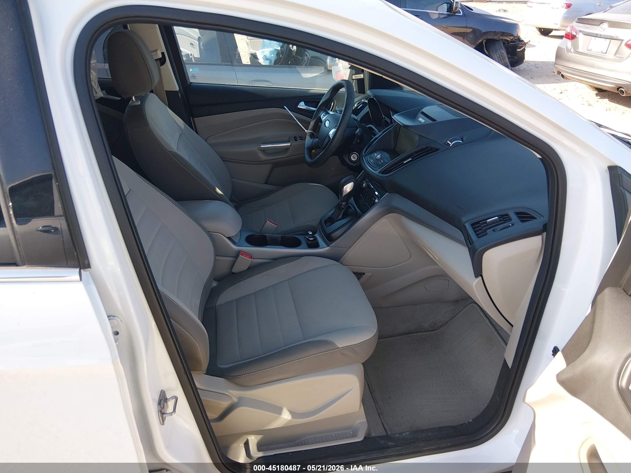 2015 Ford Escape Se White vin: 1FMCU0GX9FUA73384