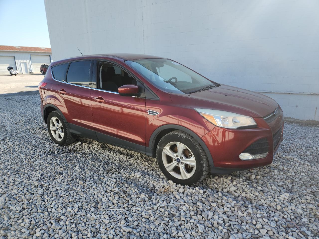 2016 Ford Escape Se Red vin: 1FMCU0GX9GUC01141 Damage: Right Front Door, Dent(S) W/ Paint Dmg, 2 To 3 Inches