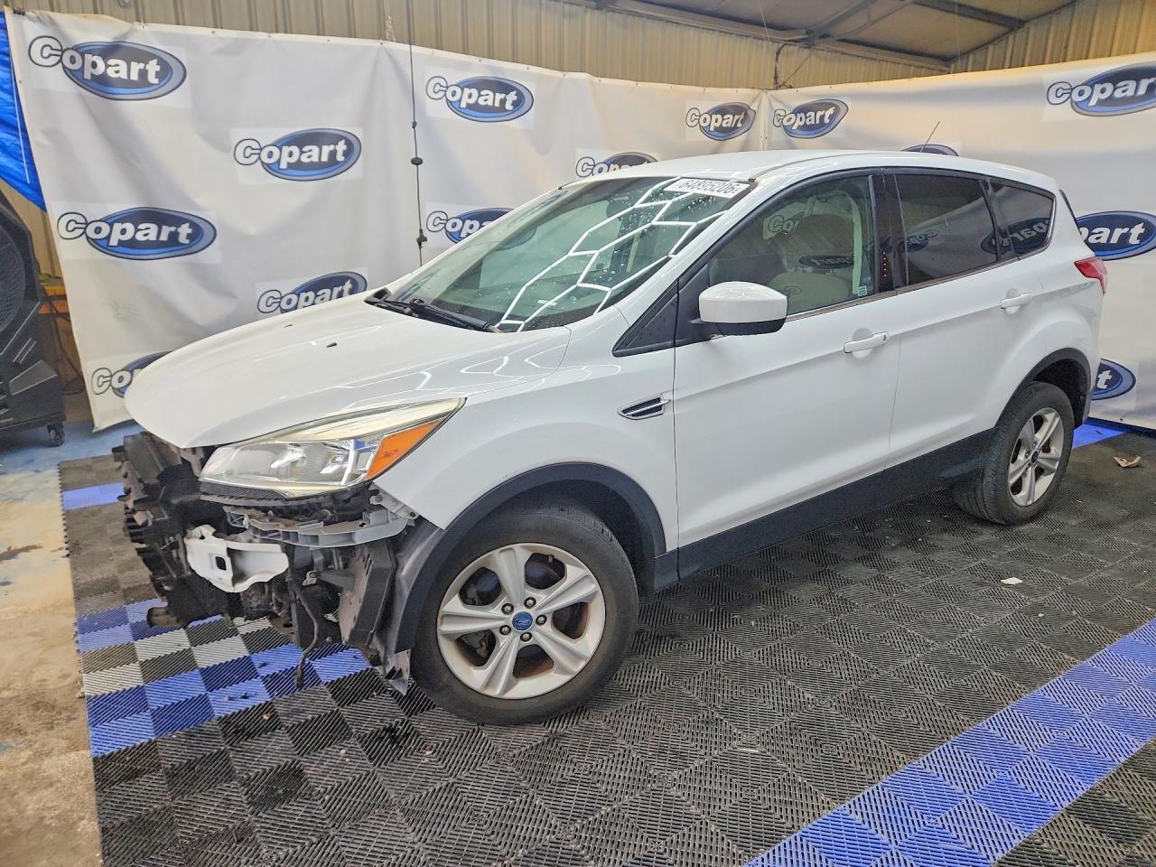 2013 Ford Escape Se White vin: 1FMCU0GXXDUB60028