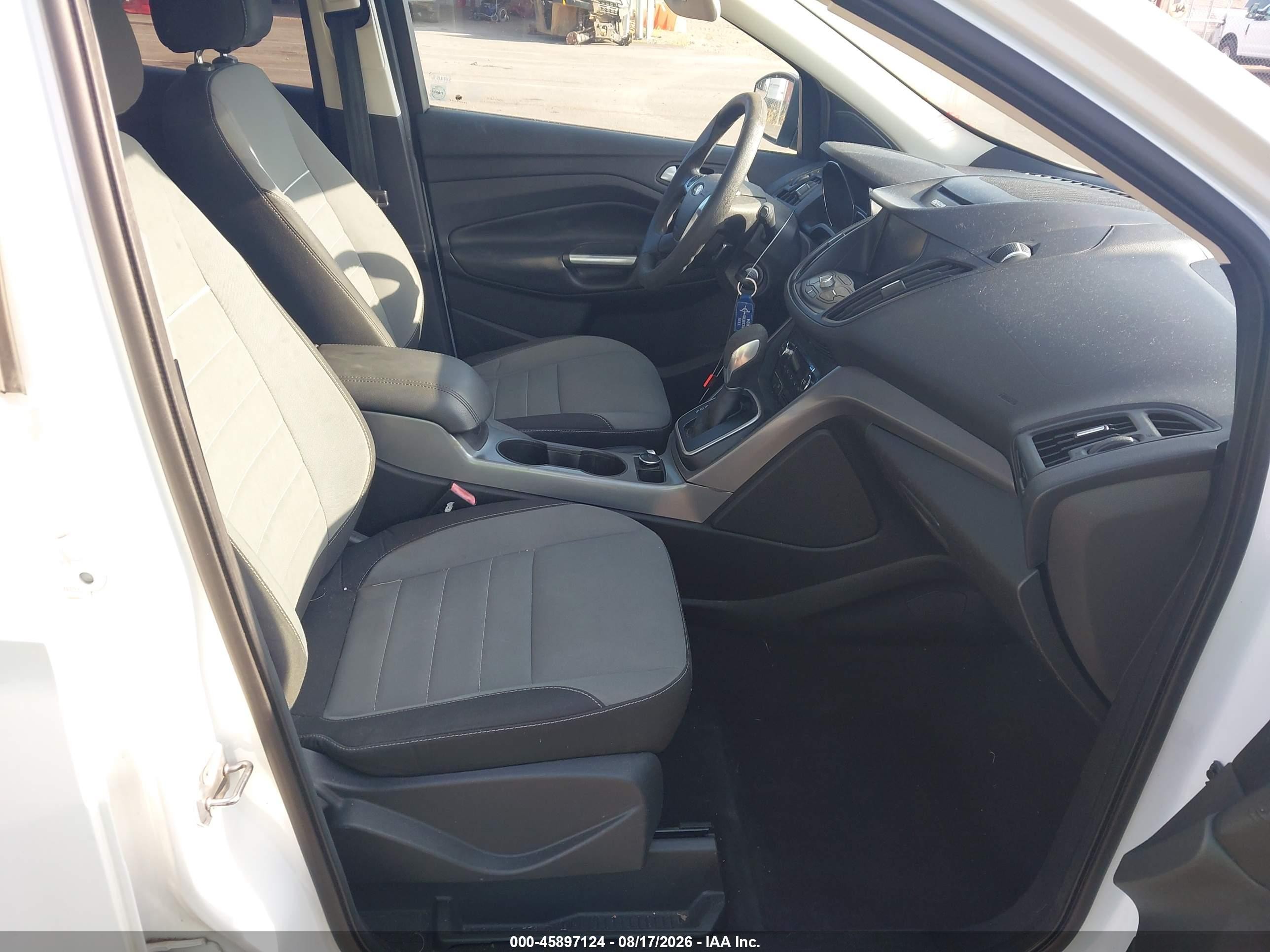 2013 Ford Escape Se White vin: 1FMCU0GXXDUB77606