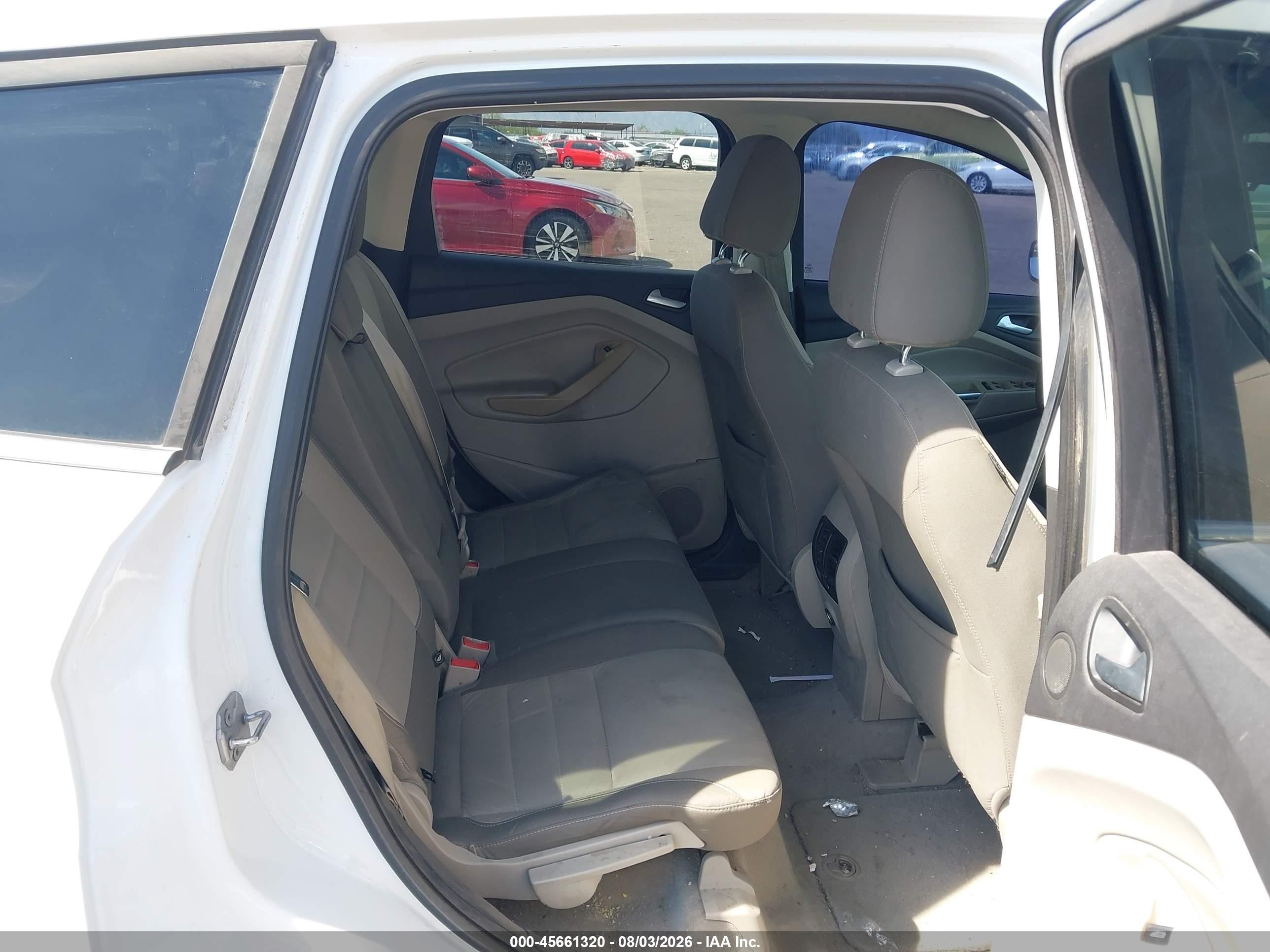 2013 Ford Escape Se Белый vin: 1FMCU0GXXDUD23695