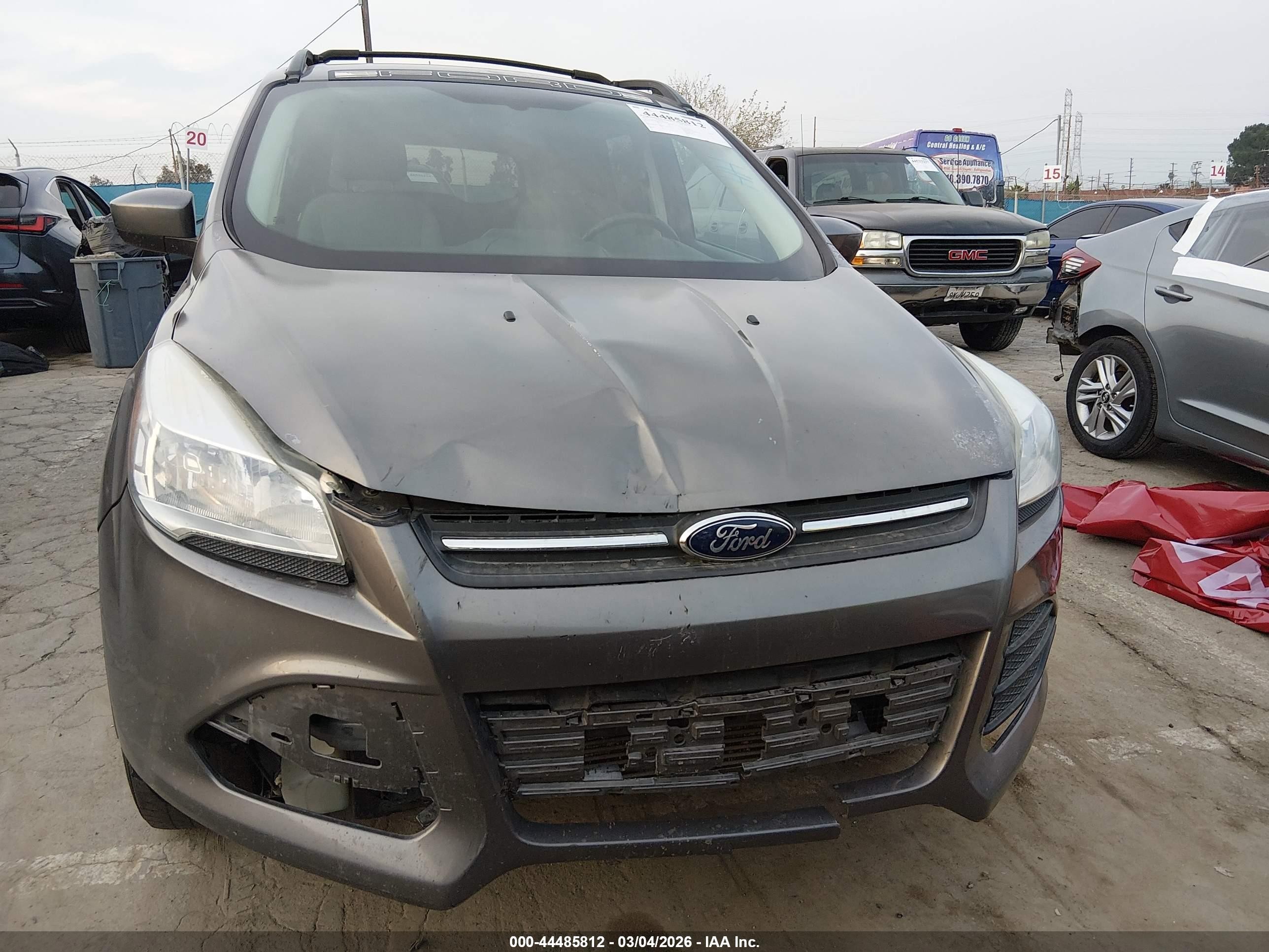 2013 Ford Escape Se Gray vin: 1FMCU0GXXDUD24734